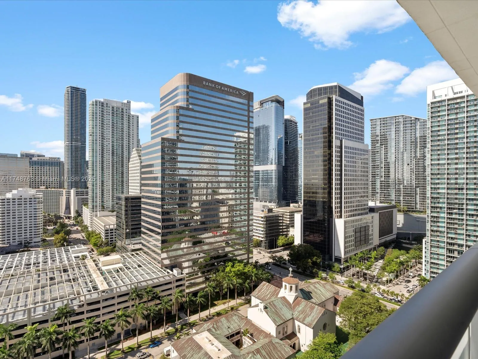 Miami, Florida 33131, United States, 2 Bedrooms Bedrooms, ,2 BathroomsBathrooms,Residential,Pending,1617