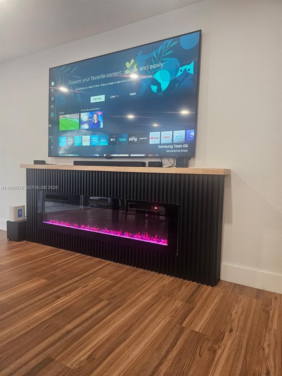 PEMBROKE ISLES 1 - Residential