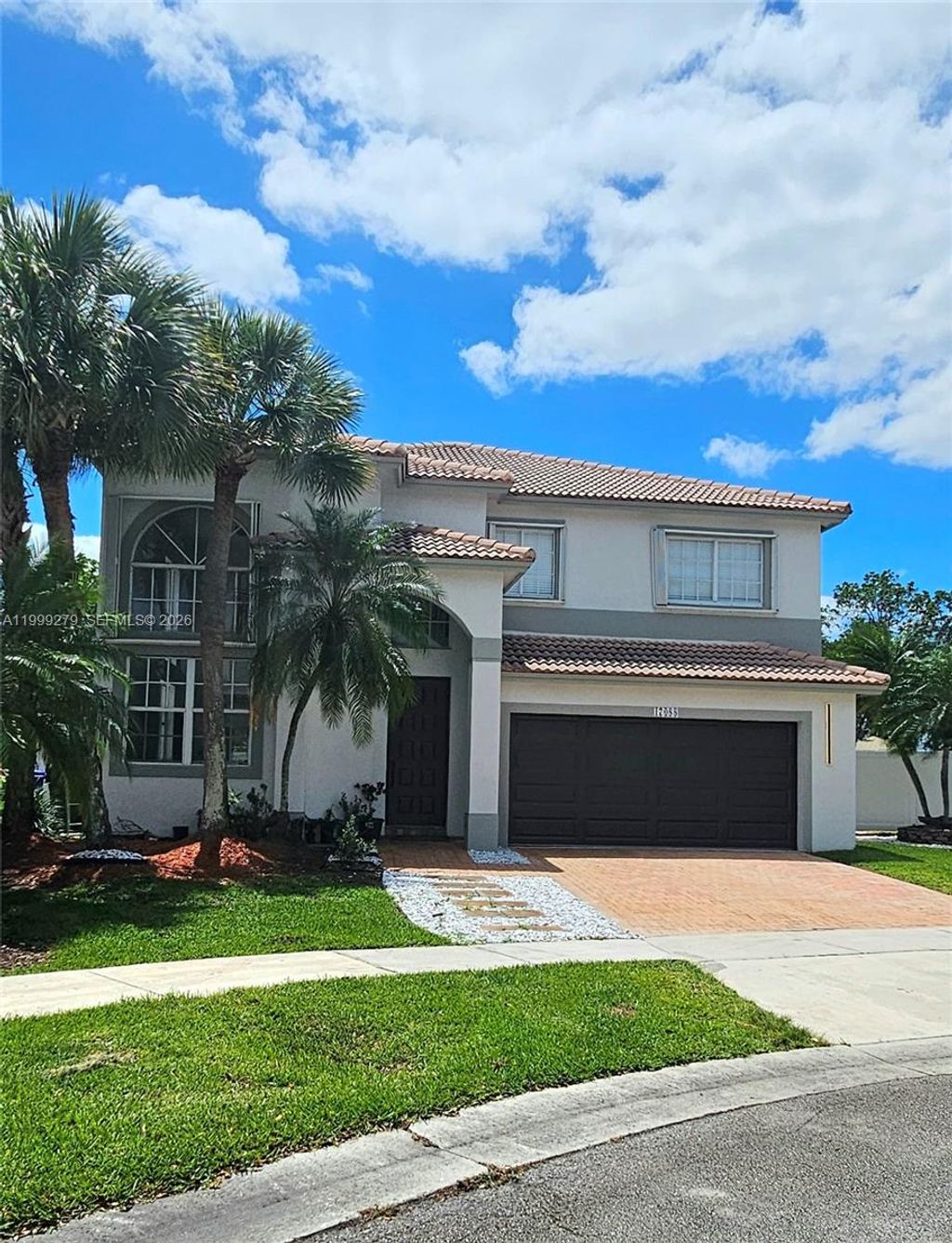 Photo of 17088 NW 19th St, Pembroke Pines, FL 33028 (MLS # A11999279)