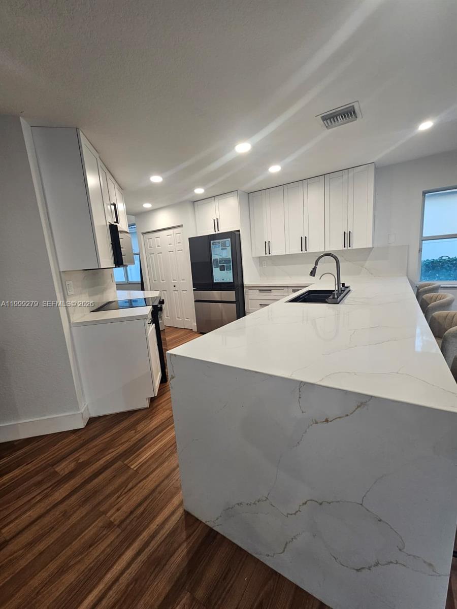 PEMBROKE ISLES 1 - Residential