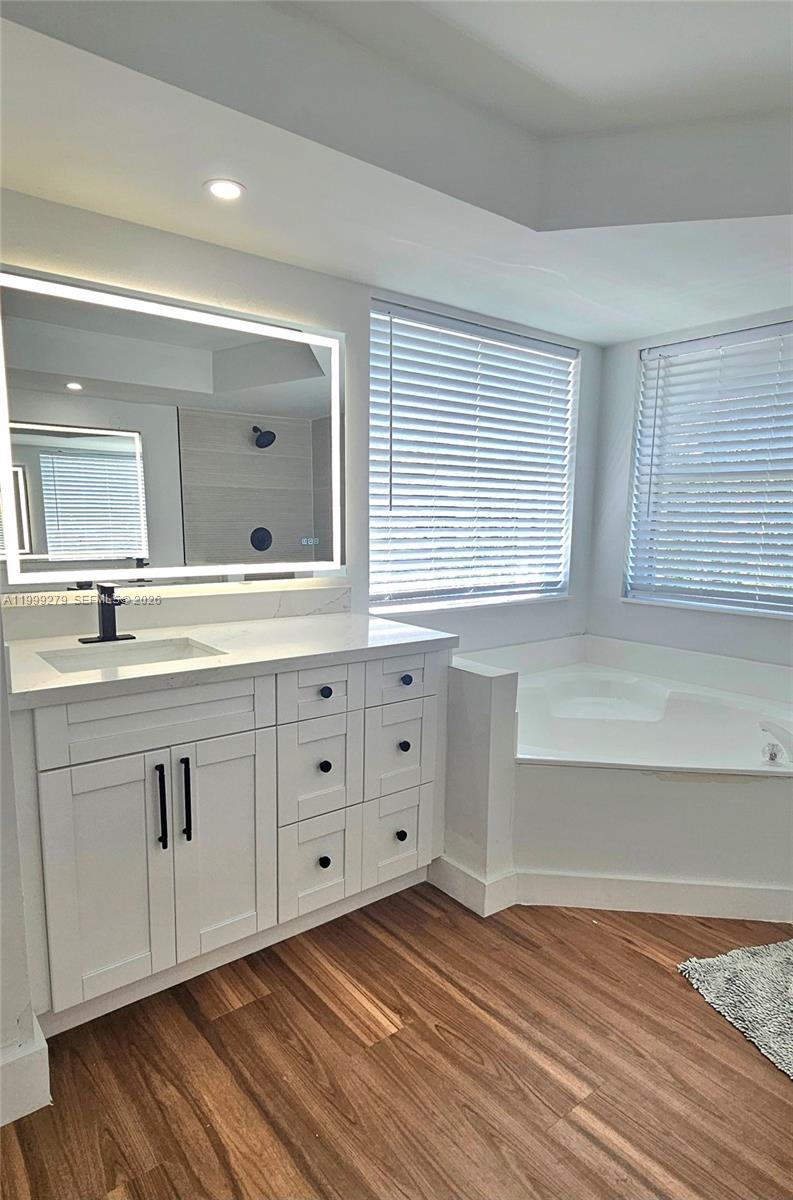 PEMBROKE ISLES 1 - Residential