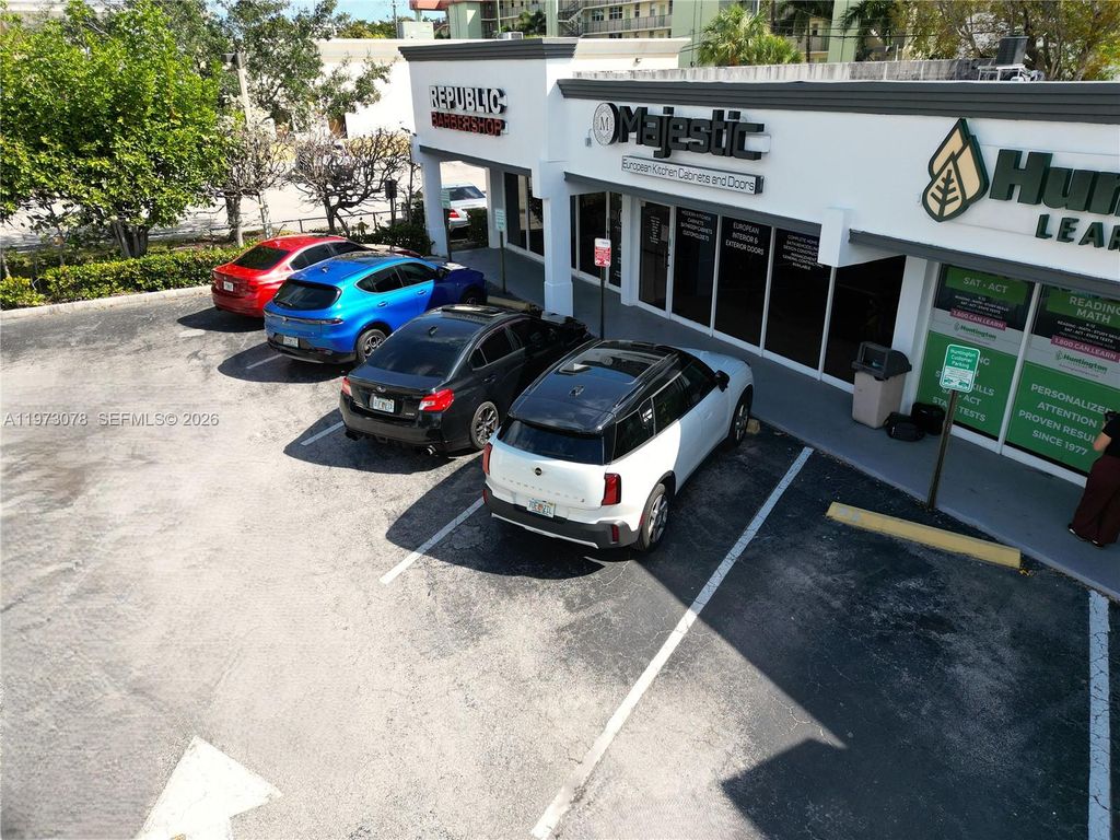 Photo of 5200 N Federal Hwy #2, Fort Lauderdale, FL 33308 (MLS # A11973078)