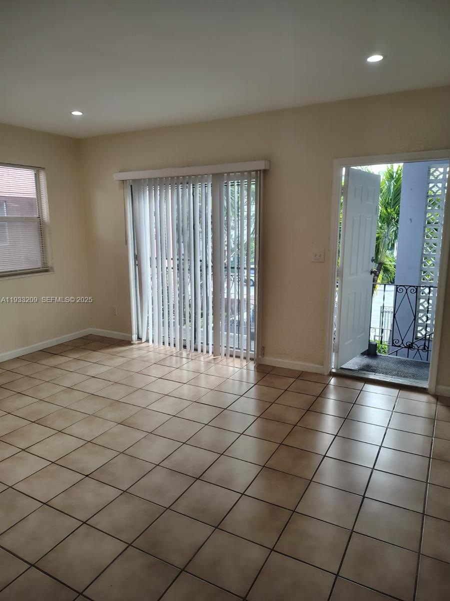 NORTH GATE - Residential Lease