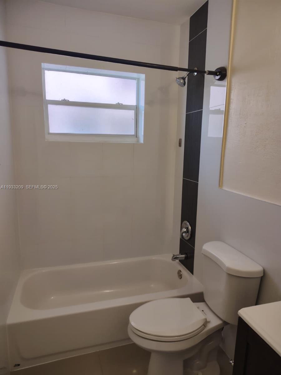 NORTH GATE - Residential Lease