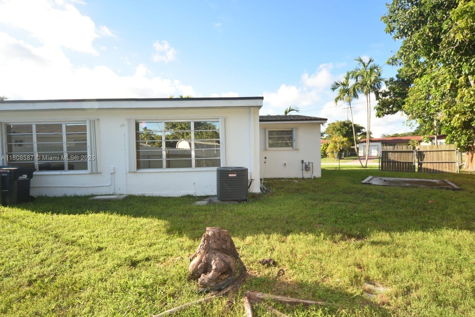 View photos, virtual tours, details... 18601 SW 97th Ct