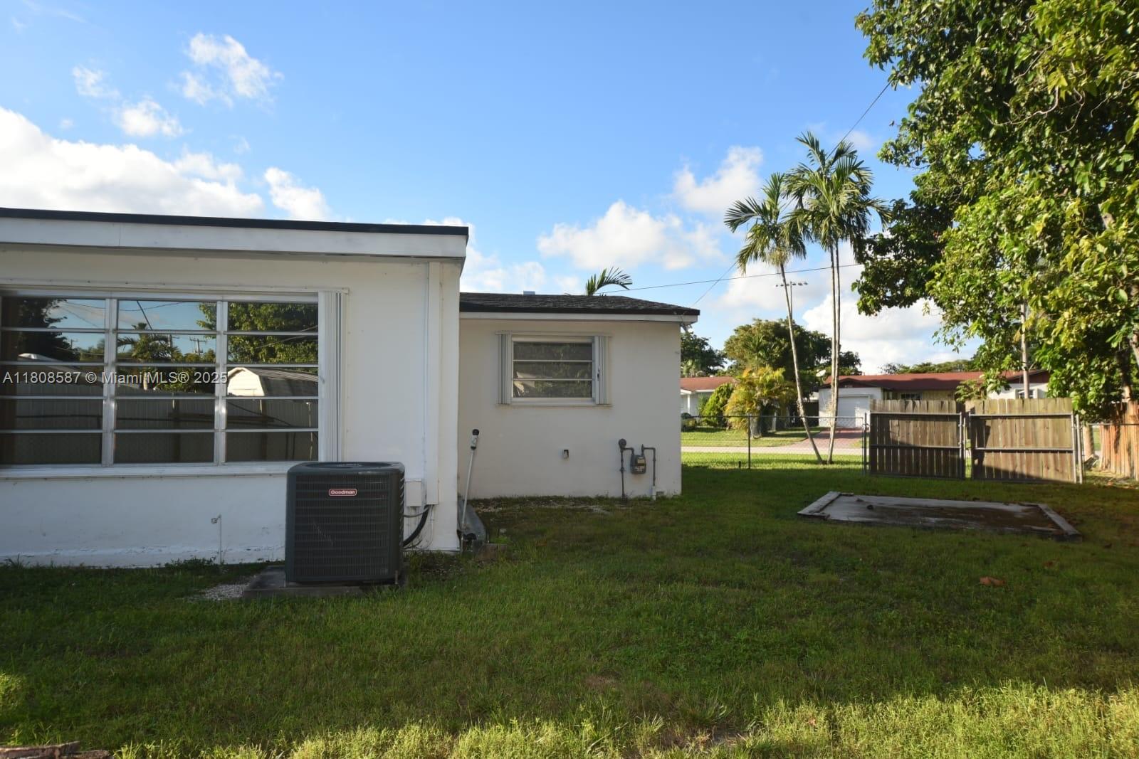 View photos, virtual tours, details... 18601 SW 97th Ct