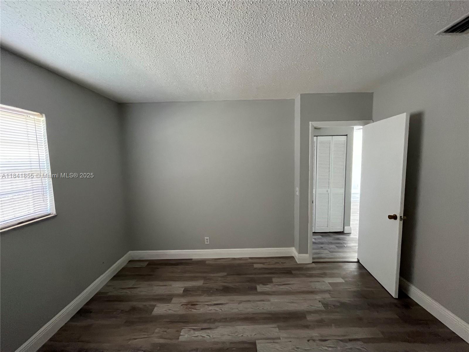 37 SE 15th St 2