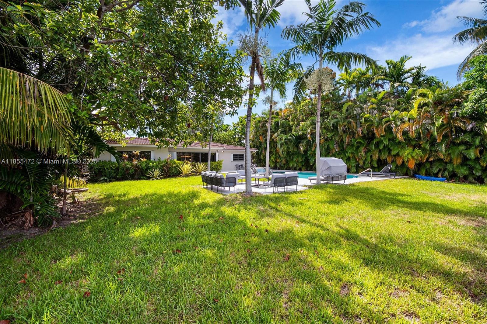 ALTOS DEL MAR NO 5 - Residential Lease