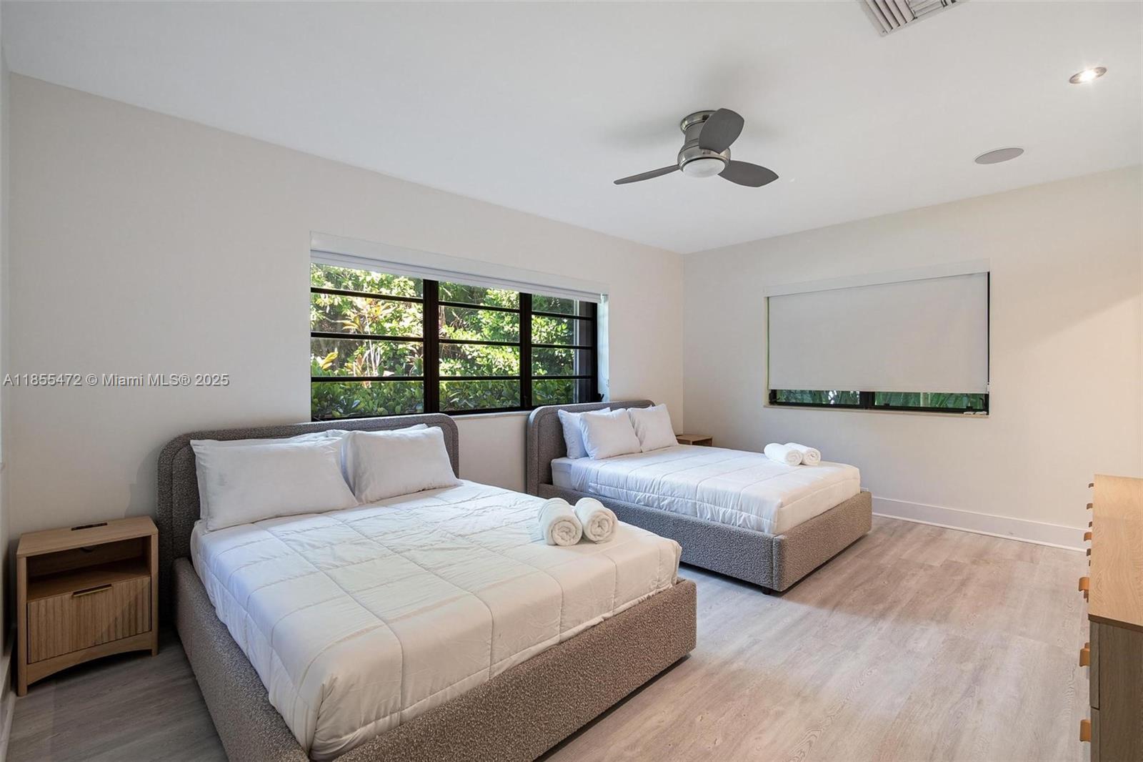 ALTOS DEL MAR NO 5 - Residential Lease