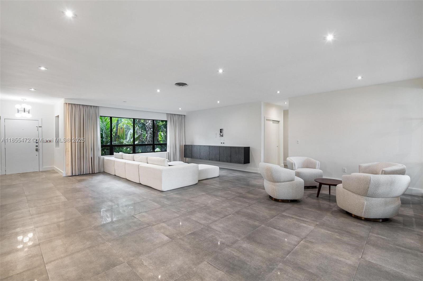 ALTOS DEL MAR NO 5 - Residential Lease