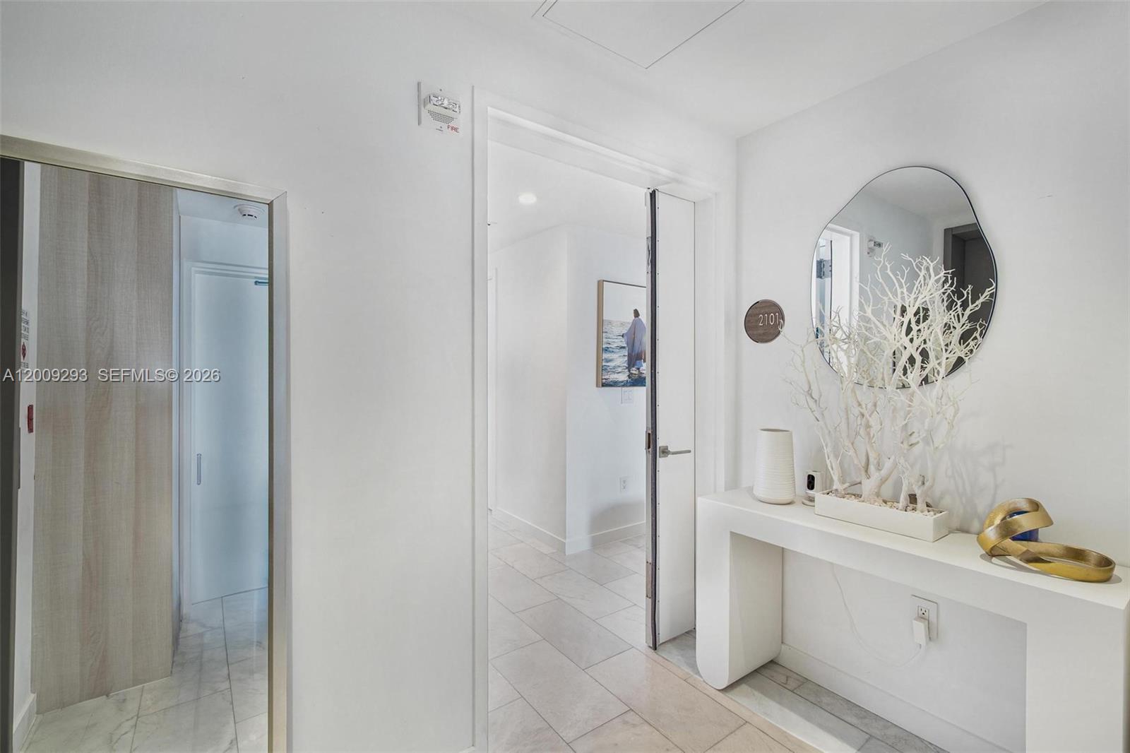 PARAISO BAY CONDO - Residential