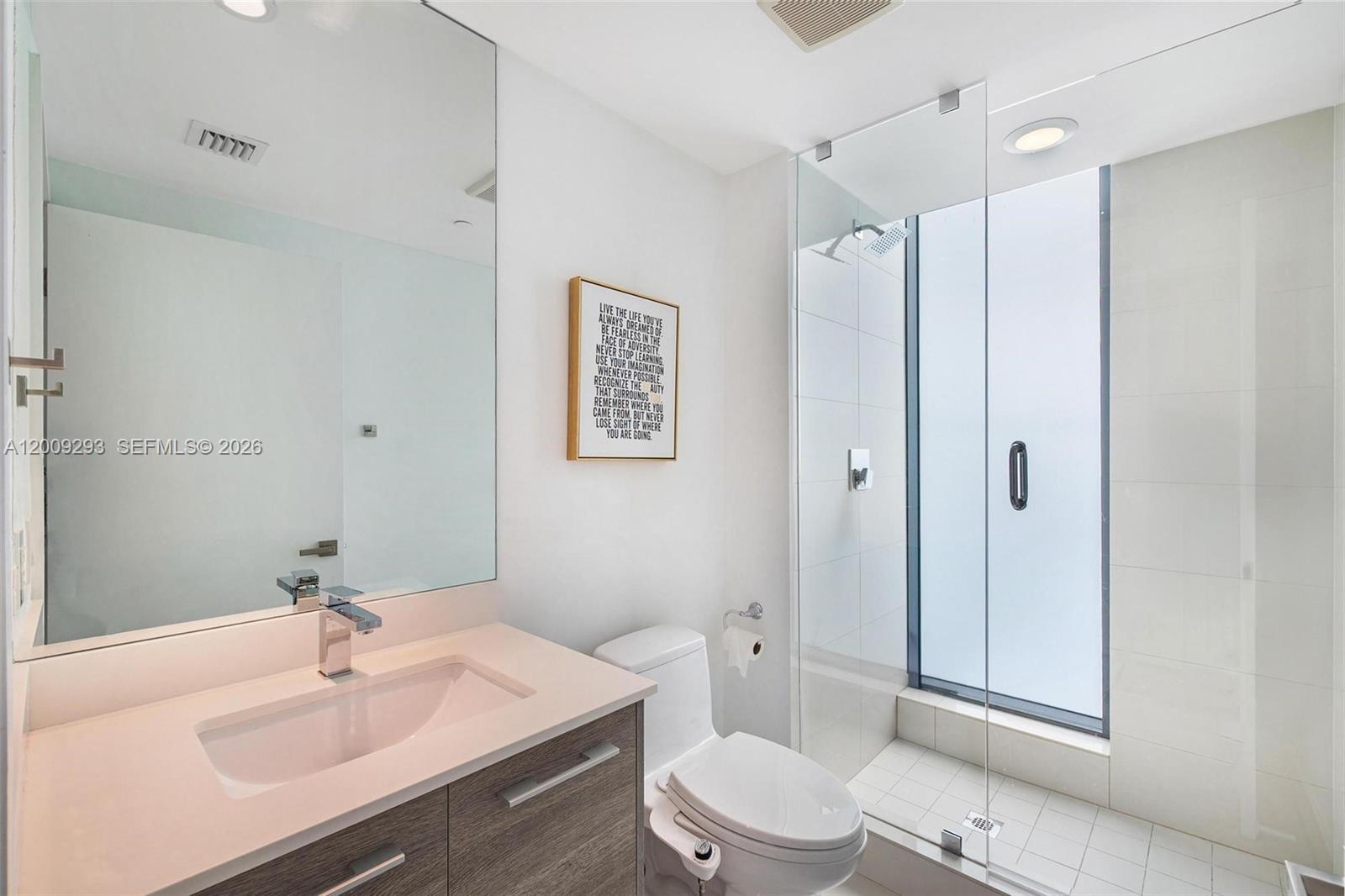 PARAISO BAY CONDO - Residential