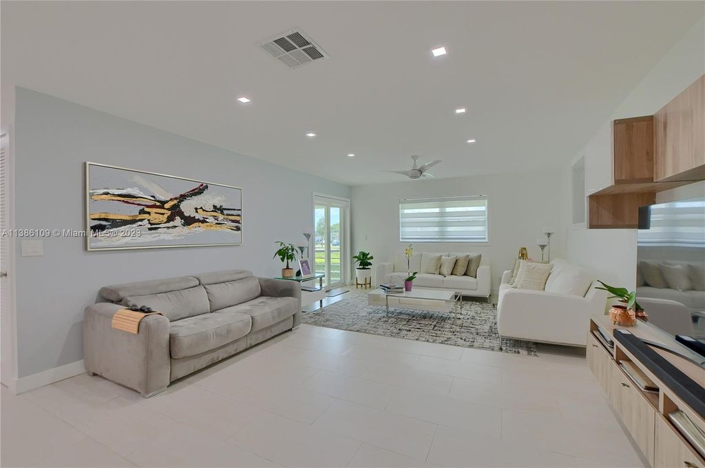 Photo of 22745 SW 66th Ave #206, Boca Raton, FL 33428 (MLS # A11386109)