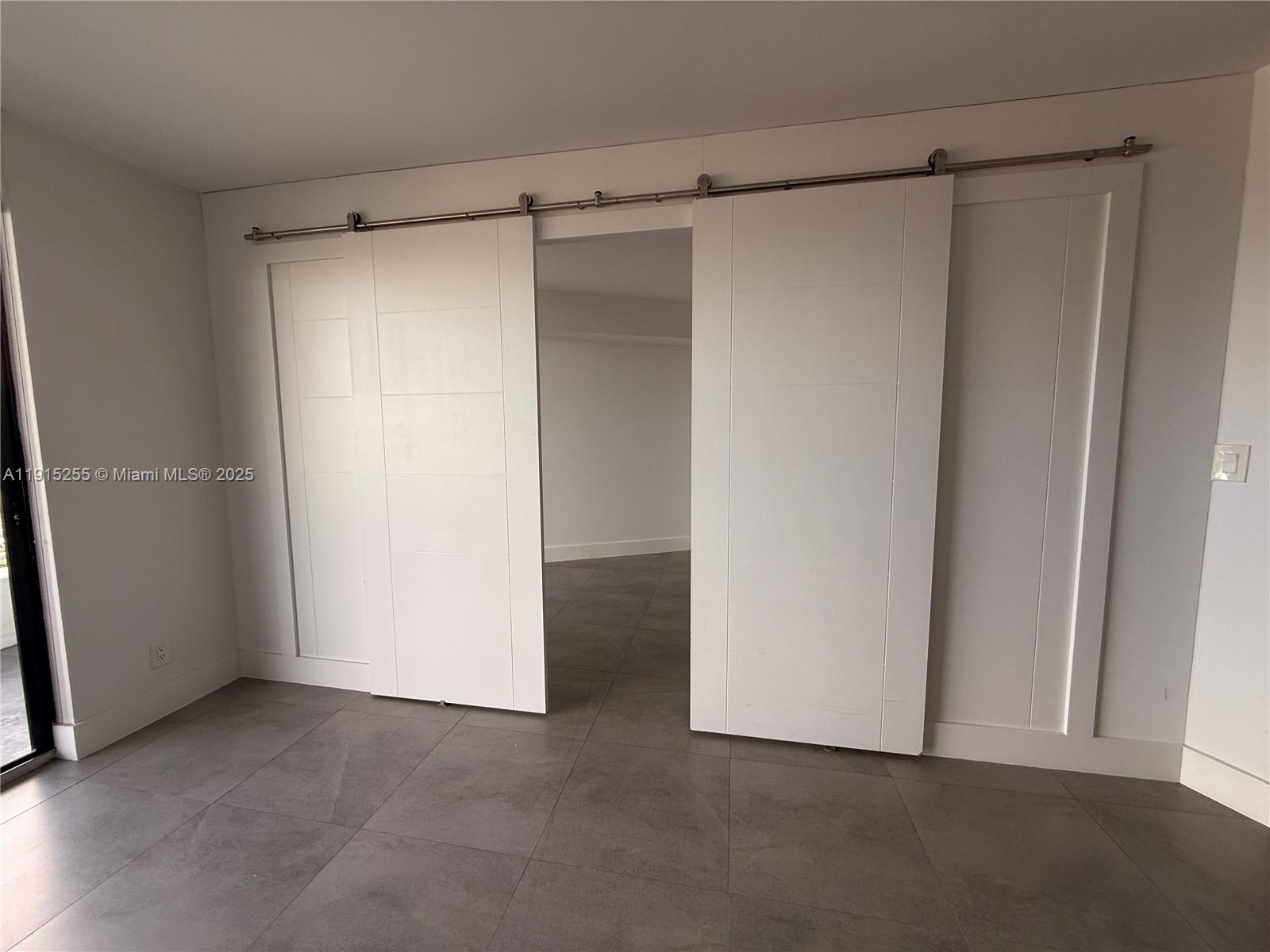 PARC CENTRAL AVENTURA EAS - Residential Lease