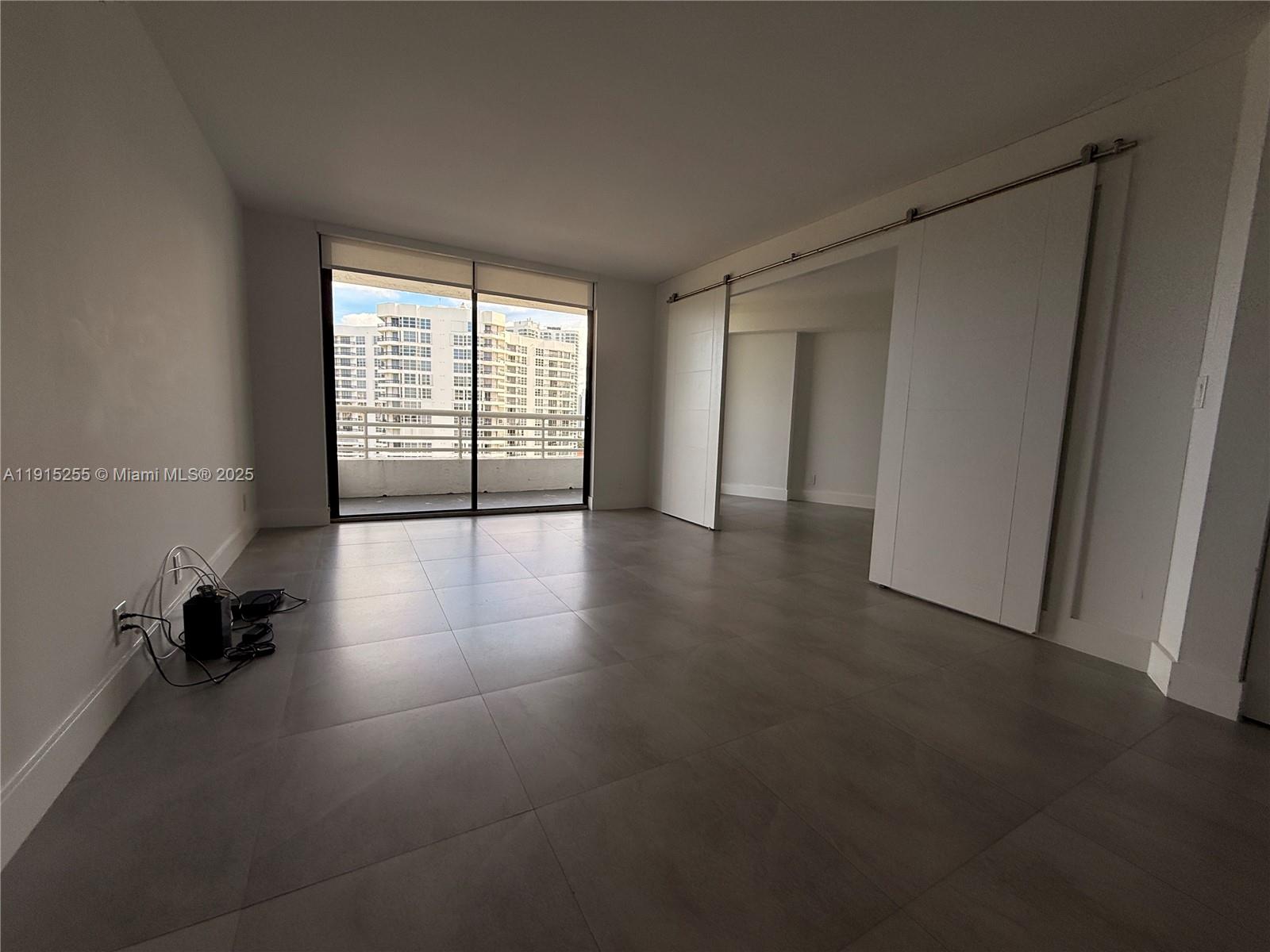PARC CENTRAL AVENTURA EAS - Residential Lease