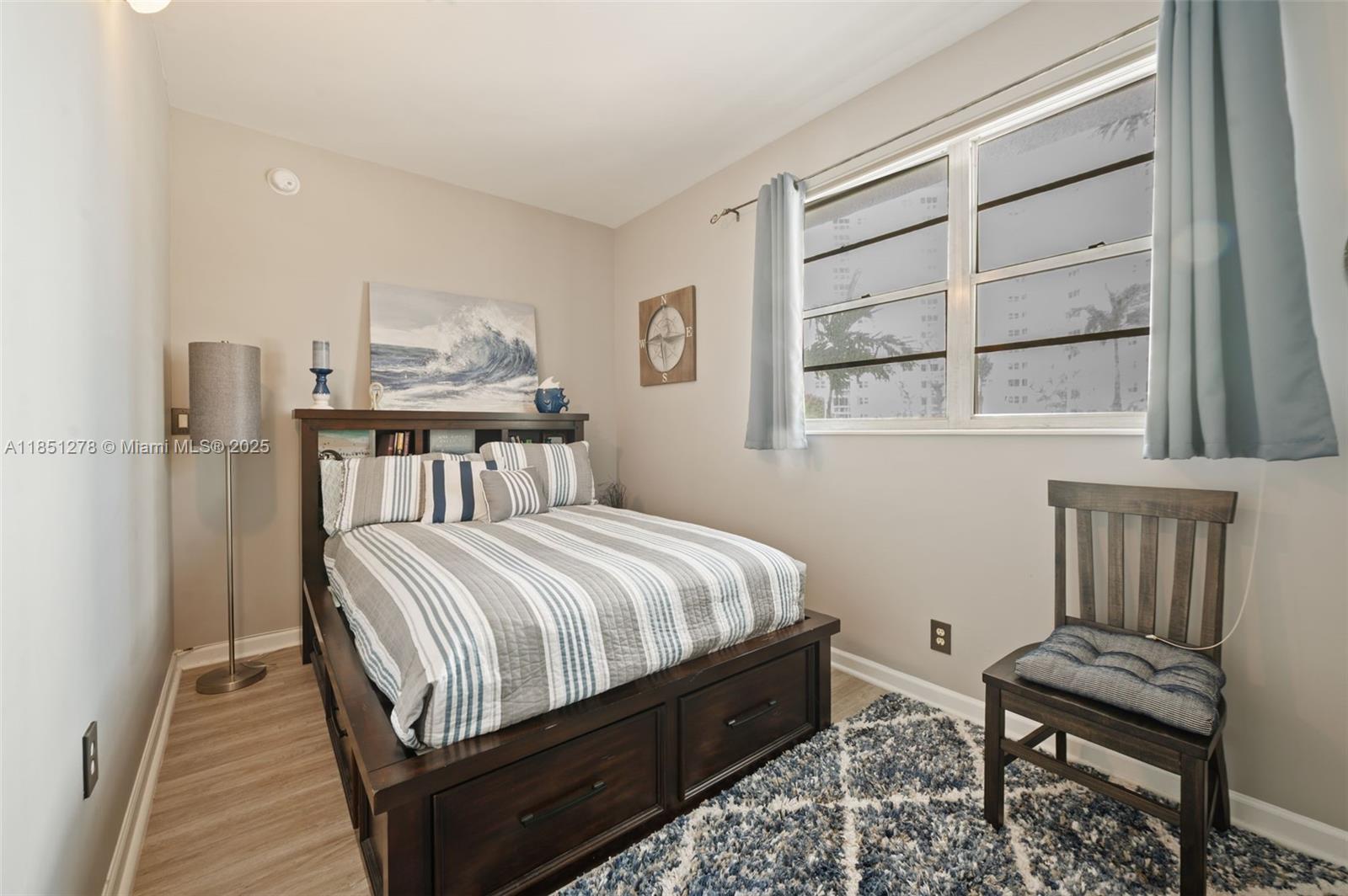 RESIDENCES ON HOLLYWOOD B - Residential