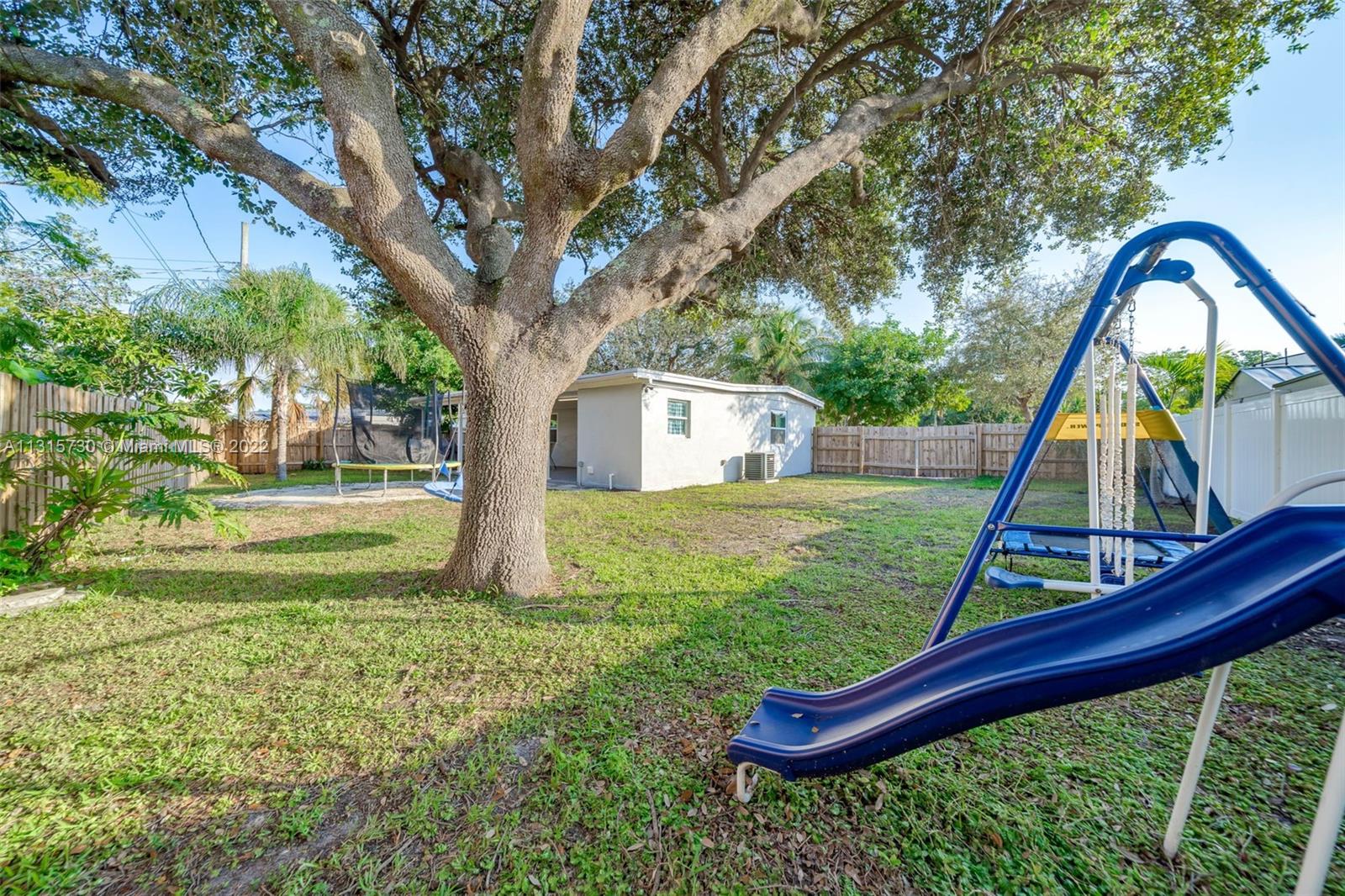 POMPANO BEACH HIGHLANDS - Residential