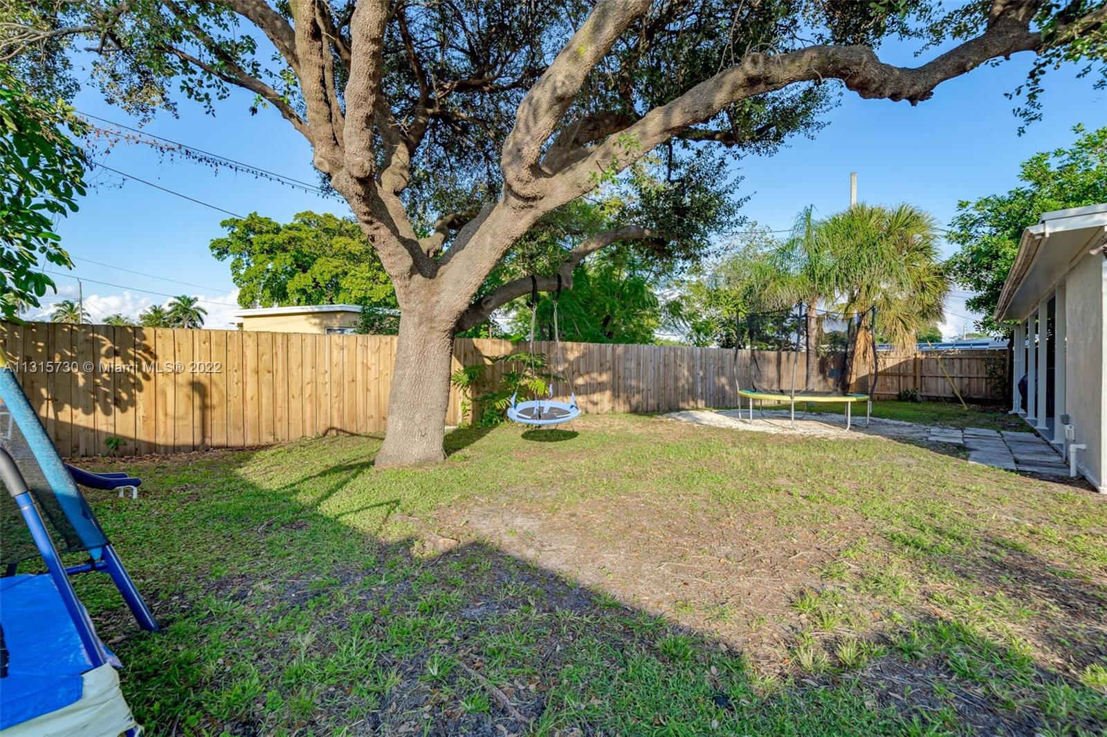 POMPANO BEACH HIGHLANDS - Residential