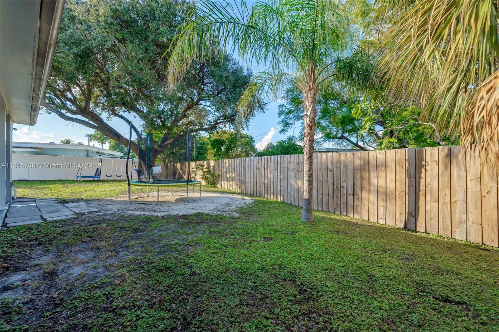 POMPANO BEACH HIGHLANDS - Residential