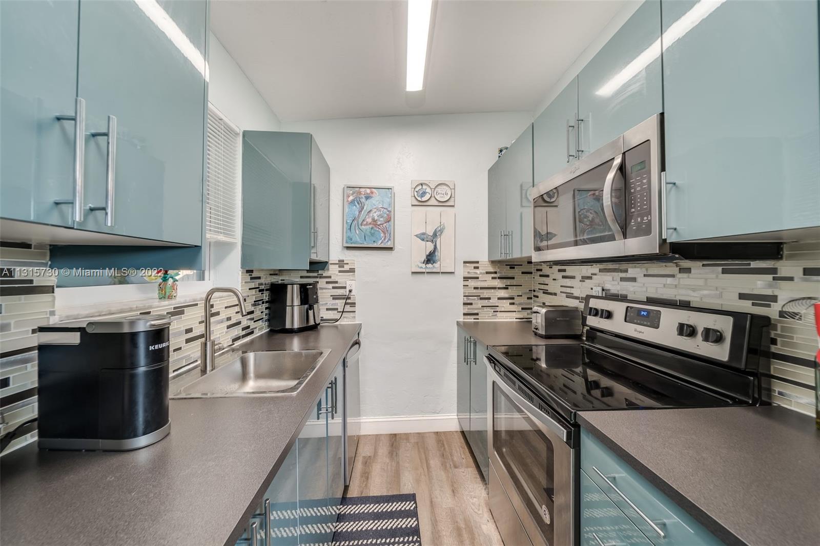 POMPANO BEACH HIGHLANDS - Residential