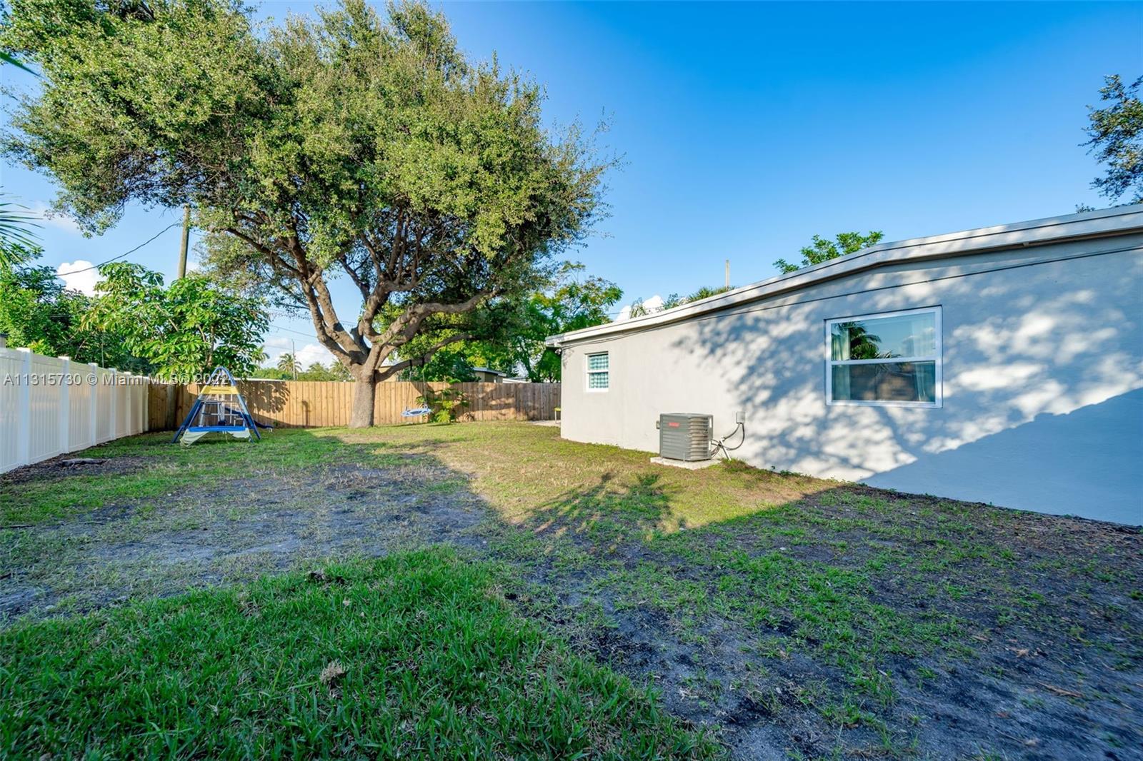 POMPANO BEACH HIGHLANDS - Residential