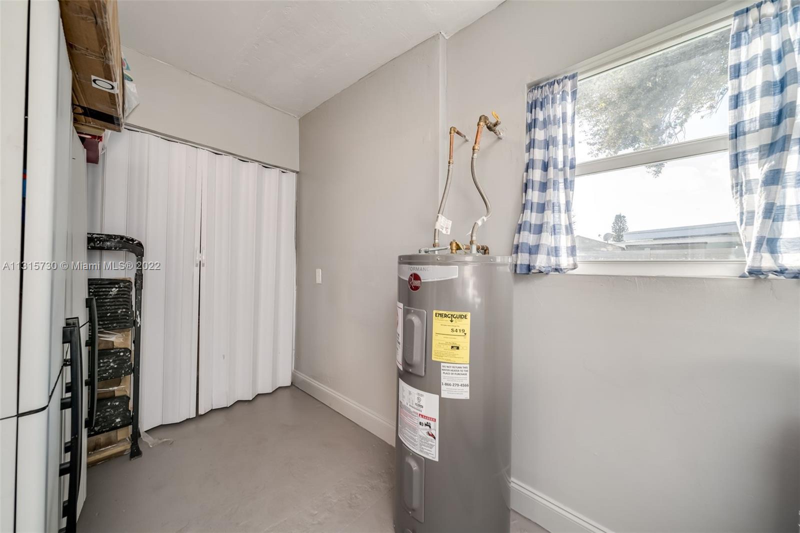 POMPANO BEACH HIGHLANDS - Residential