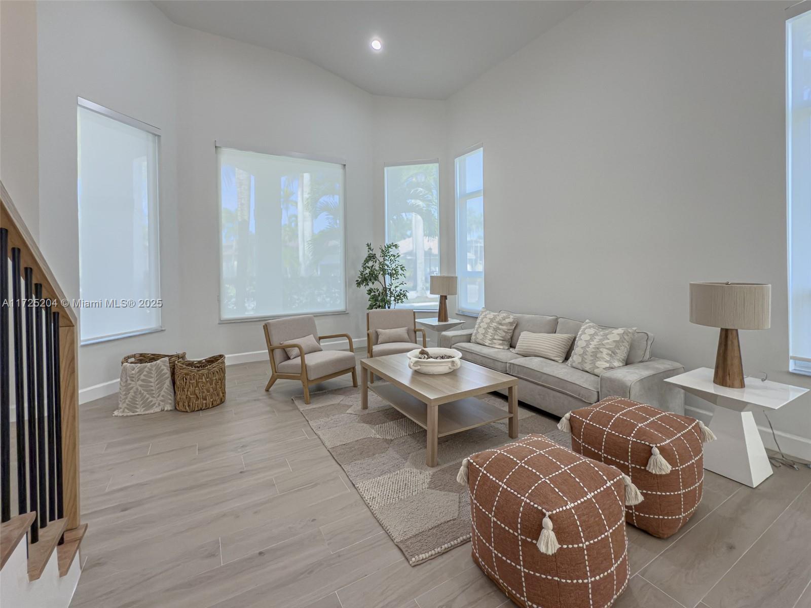 2556 Jardin Mnr