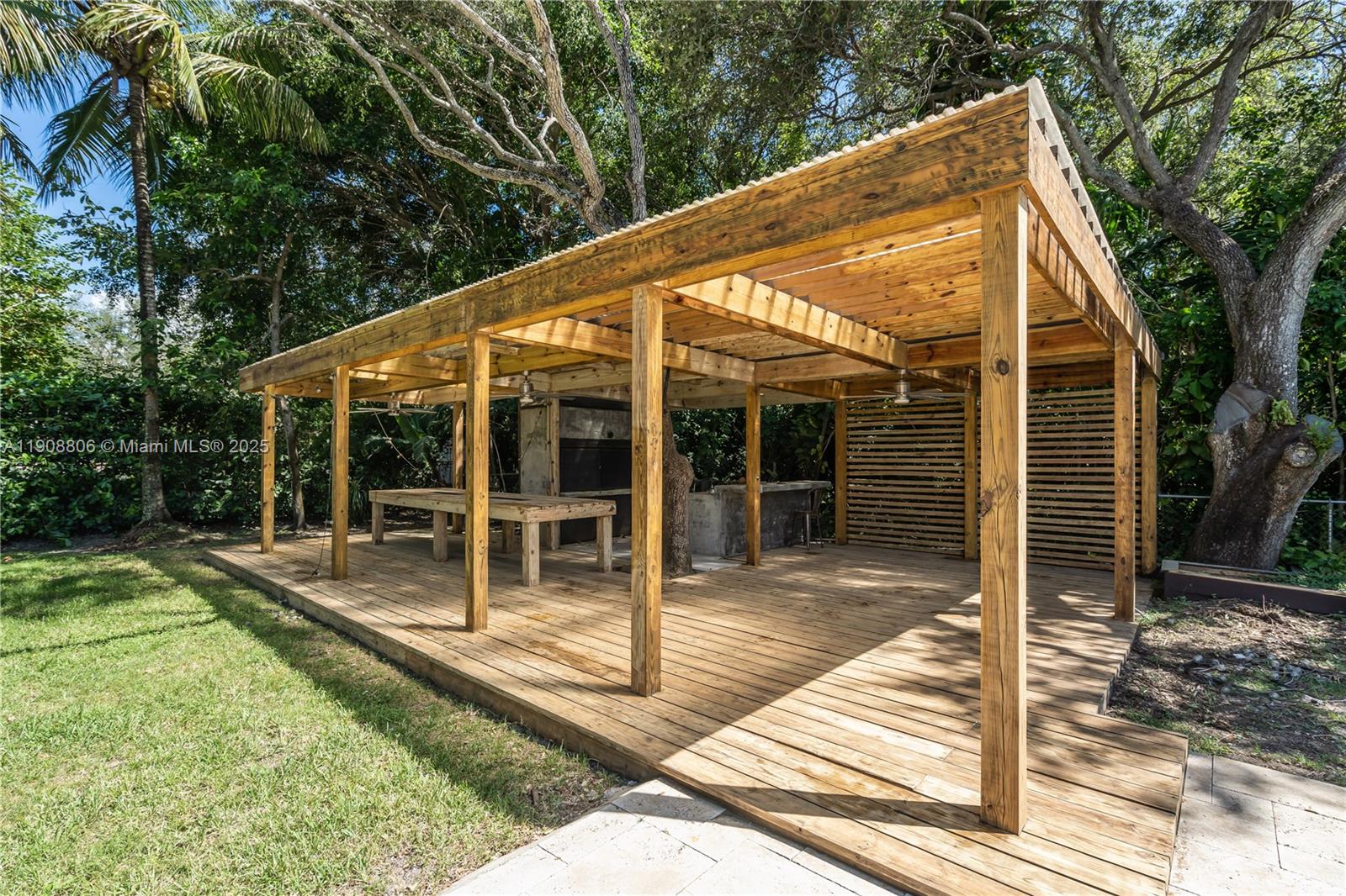 HILLARY ESTATES FIRST ADD - Residential