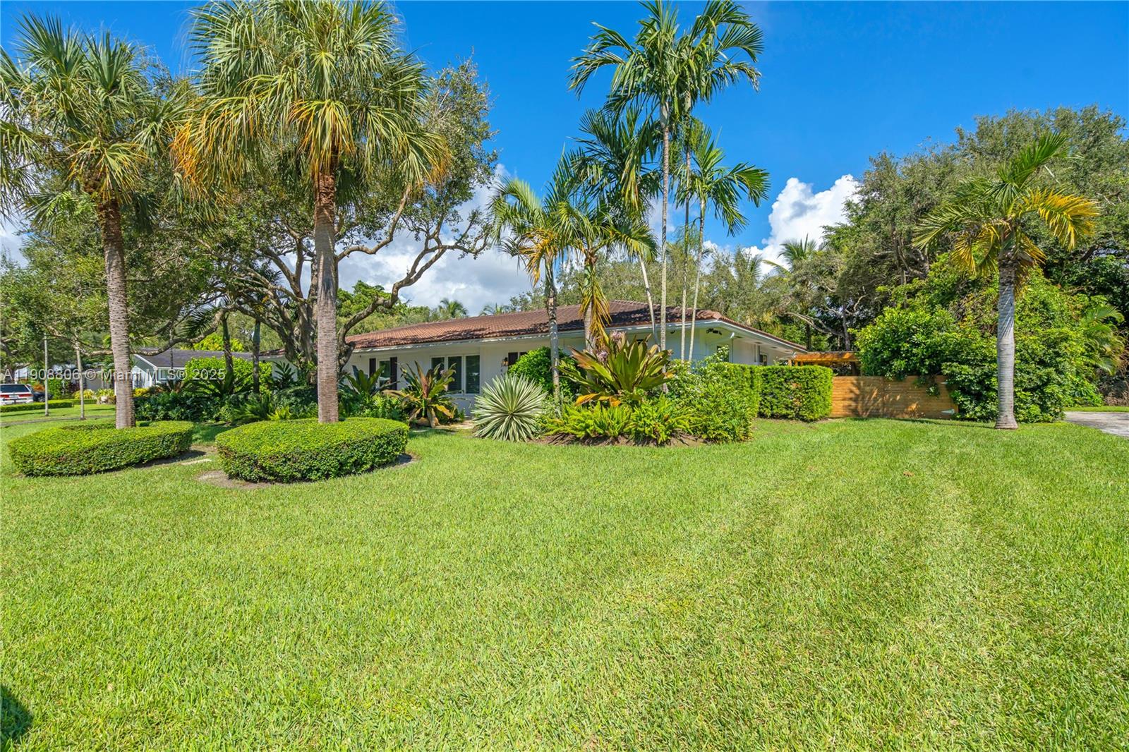 HILLARY ESTATES FIRST ADD - Residential