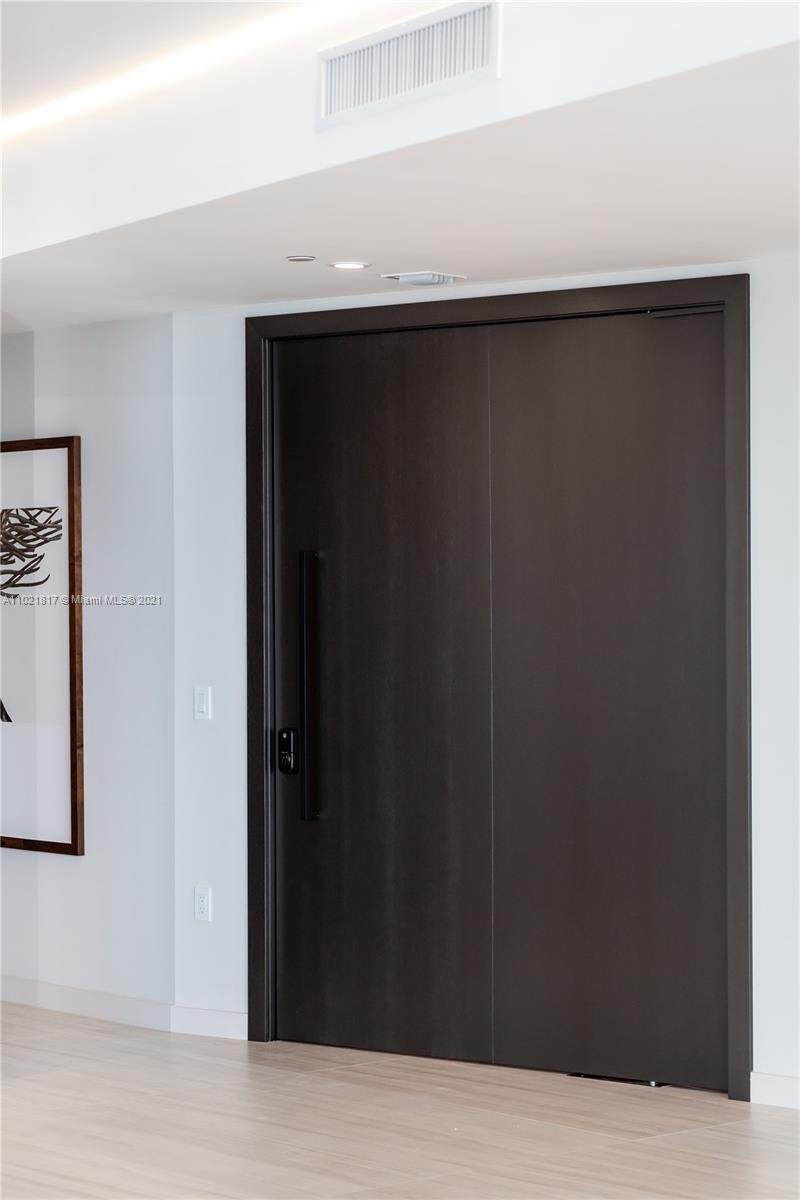 Paramount - Residential