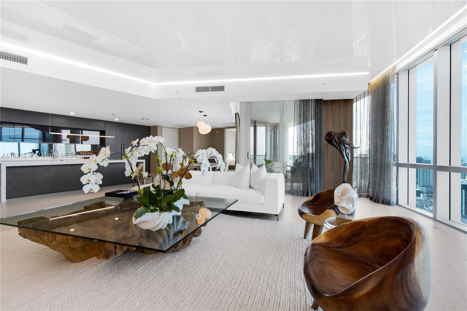 Paramount - Residential