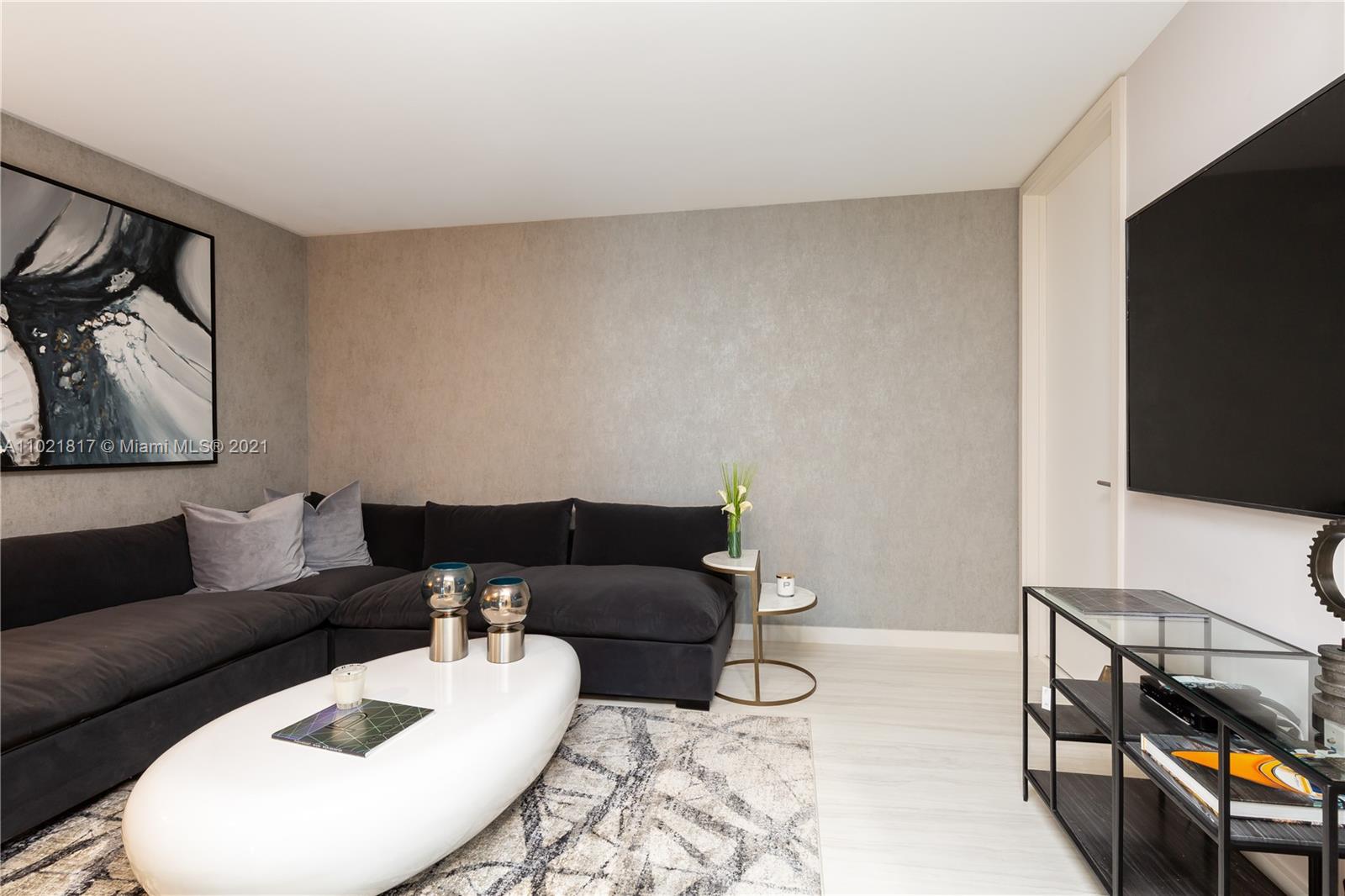 Paramount - Residential