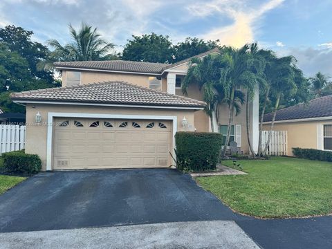 Photo of 9528 NW 9th Ct, Plantation, FL 33324 (MLS # A11907148)