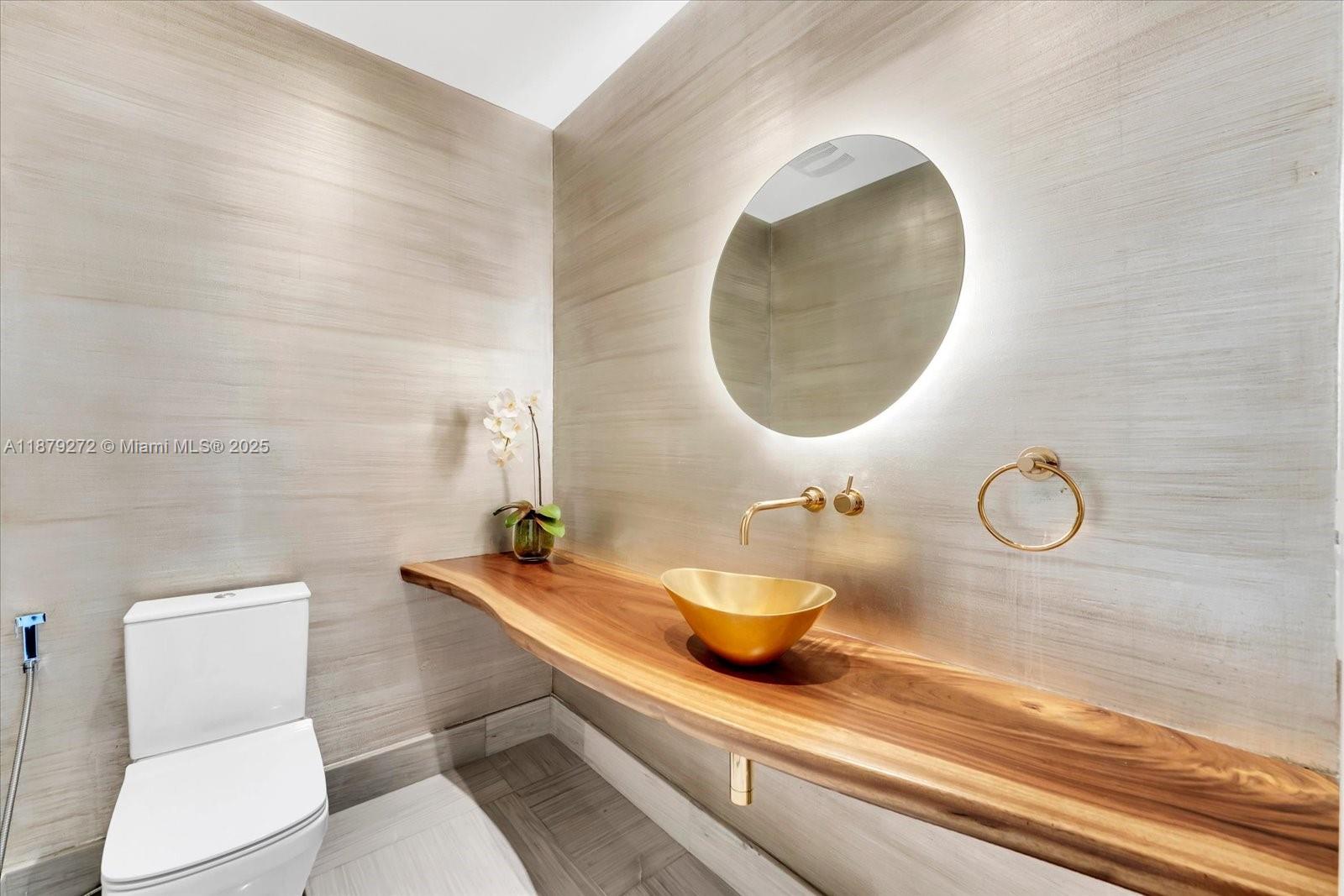 JADE SIGNATURE CONDO - Residential Lease