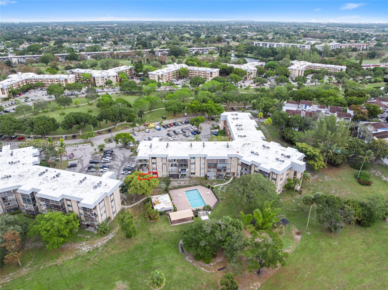 INVERRARY COUNTRY CLUB - Residential