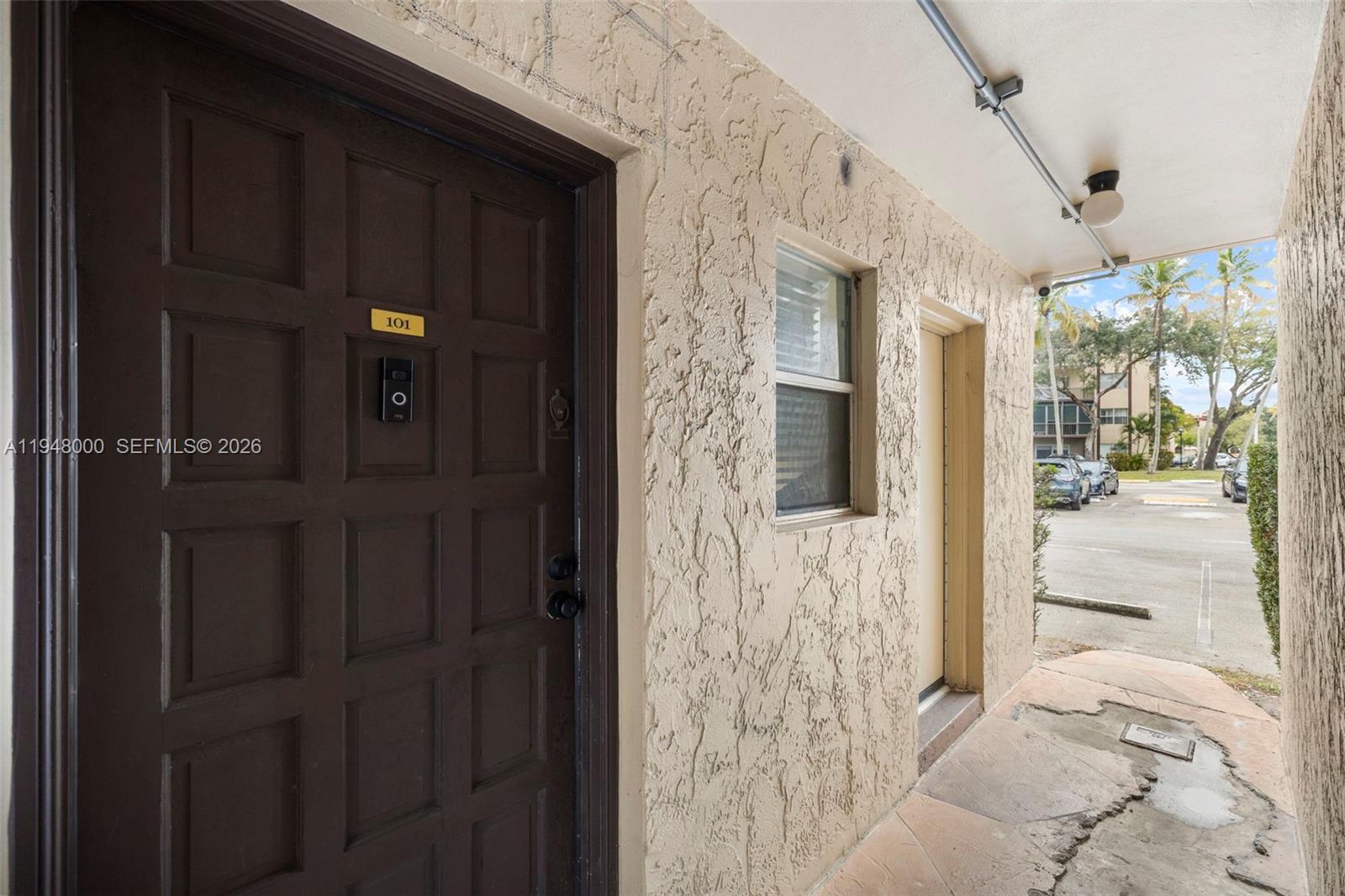 INVERRARY COUNTRY CLUB - Residential