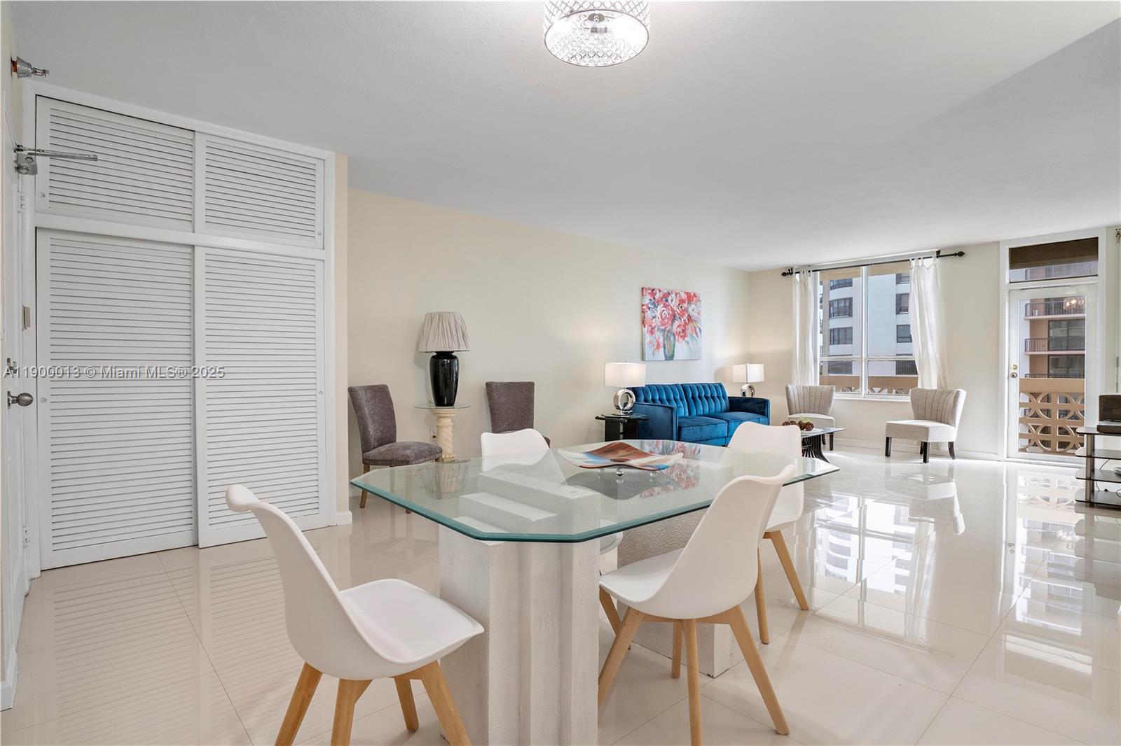 10185 Collins Ave 515
