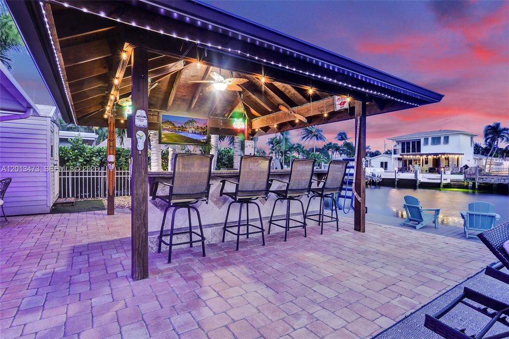 Photo of 200 SE 3rd St, Pompano Beach, FL 33060 (MLS # A12013473)