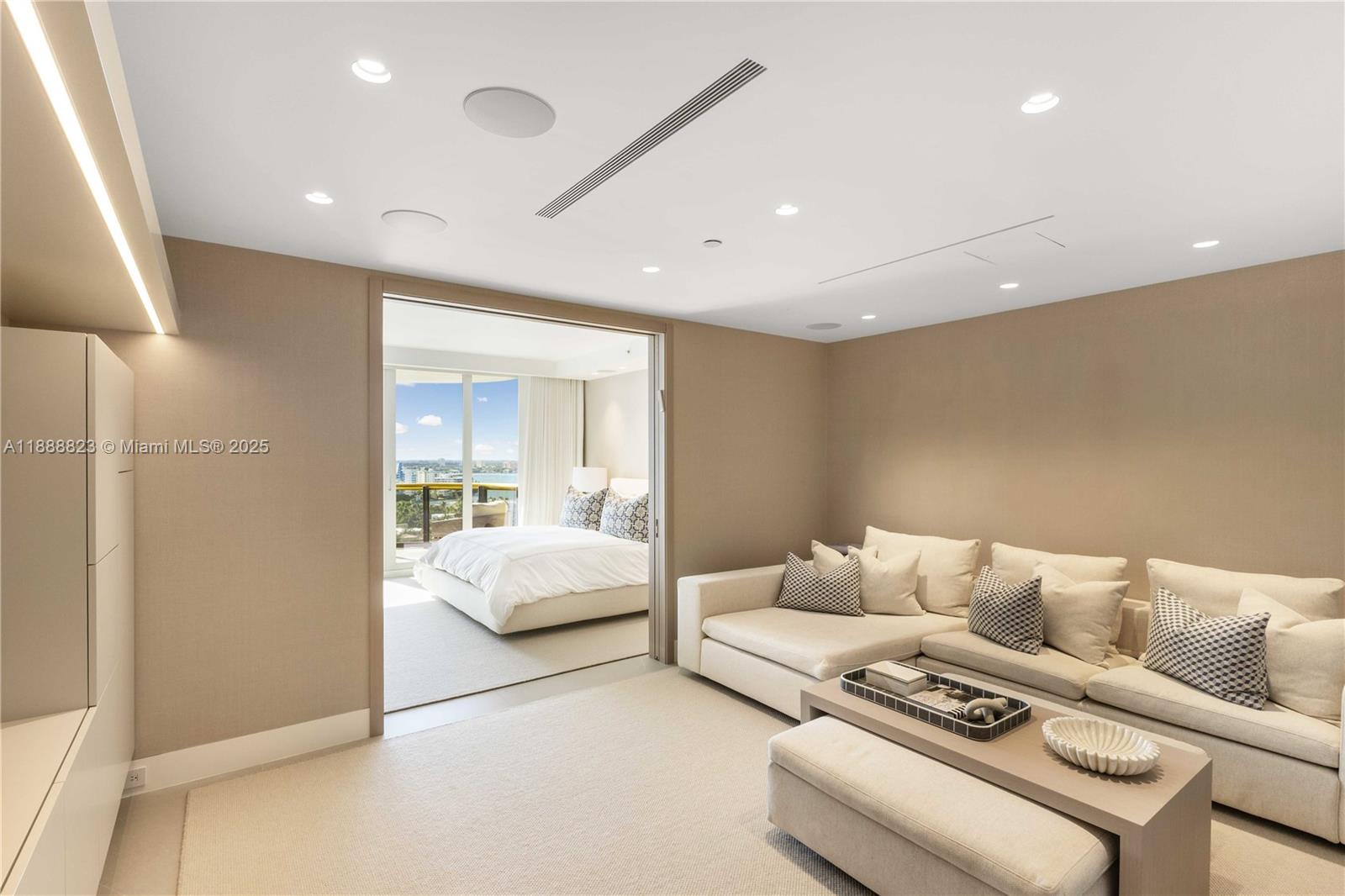BAL HARBOUR TOWER CONDO - Residential