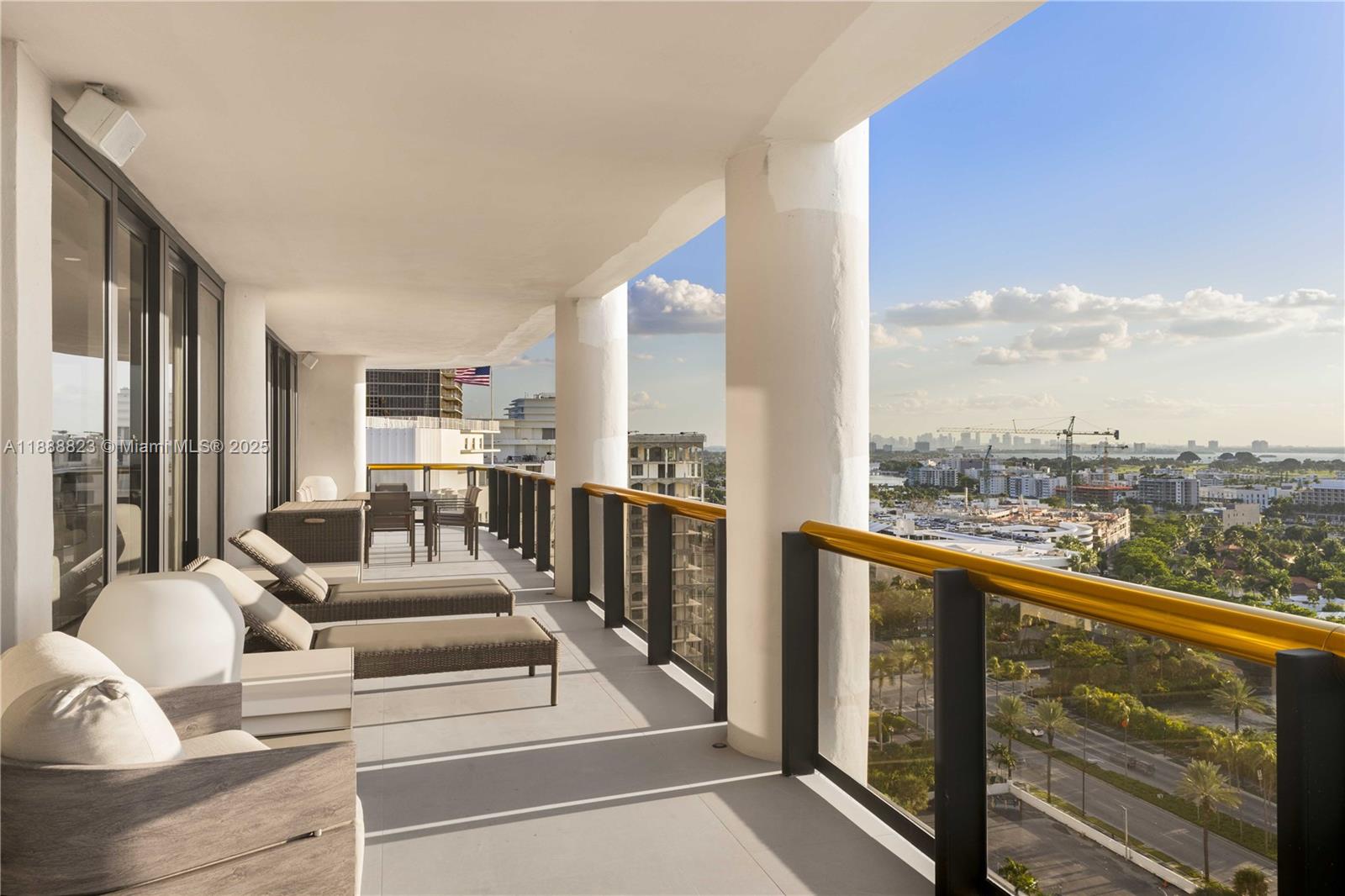BAL HARBOUR TOWER CONDO - Residential