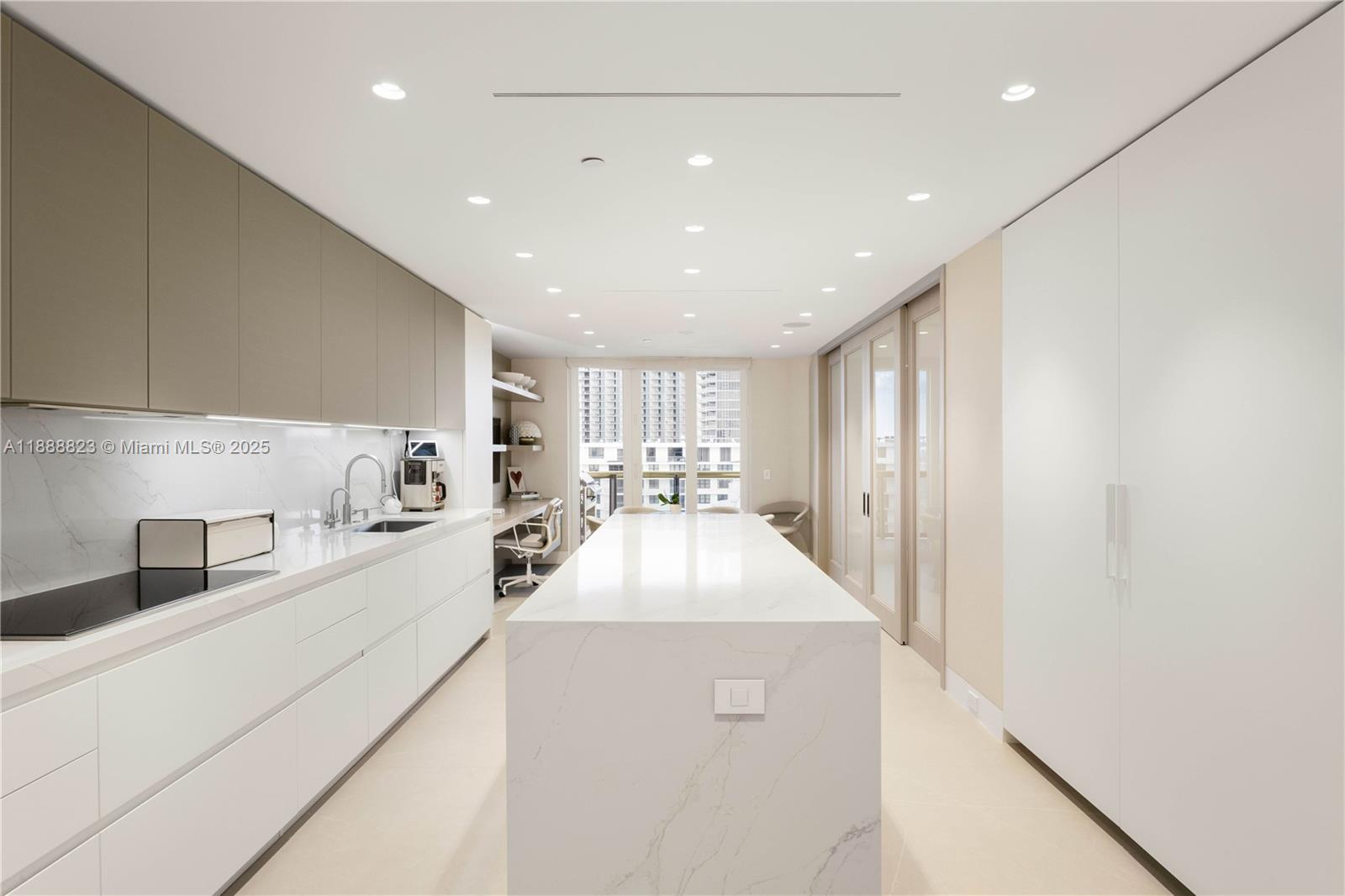 BAL HARBOUR TOWER CONDO - Residential