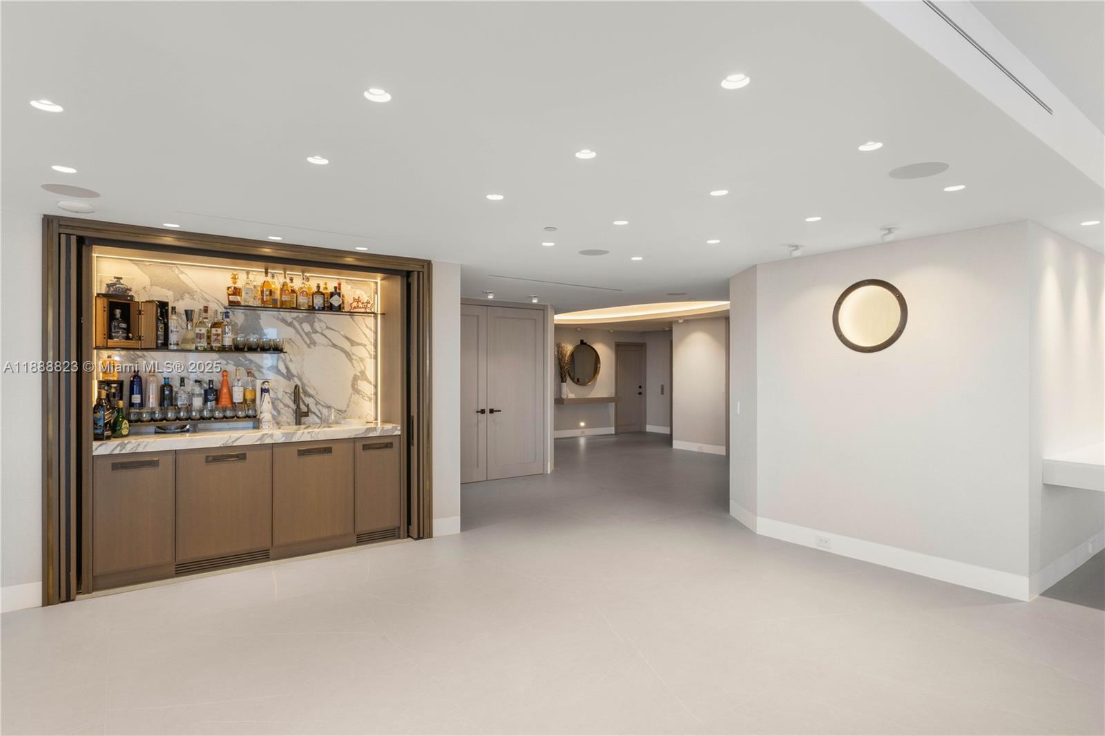 BAL HARBOUR TOWER CONDO - Residential