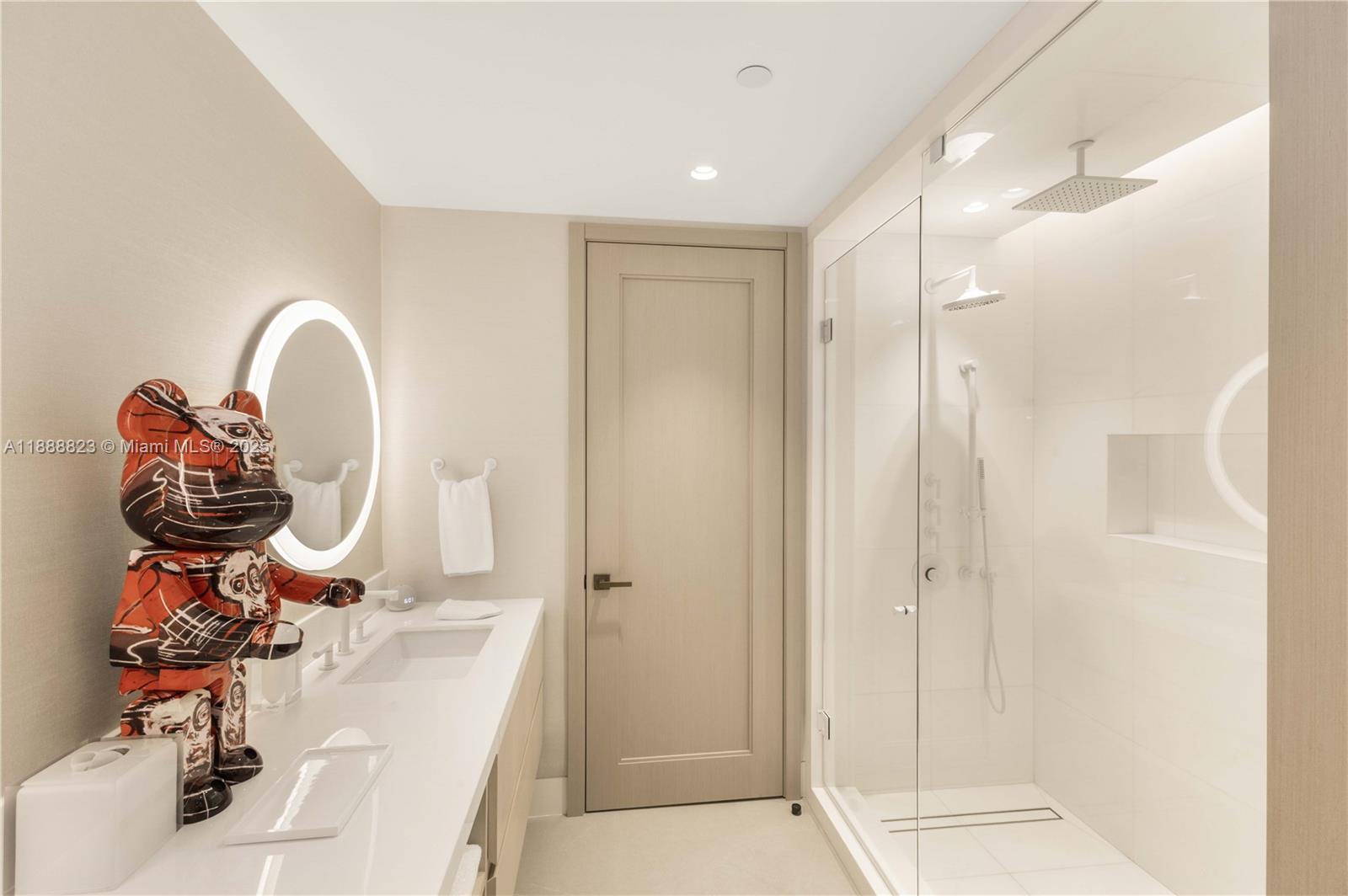 BAL HARBOUR TOWER CONDO - Residential