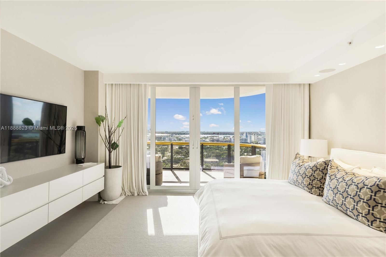 BAL HARBOUR TOWER CONDO - Residential