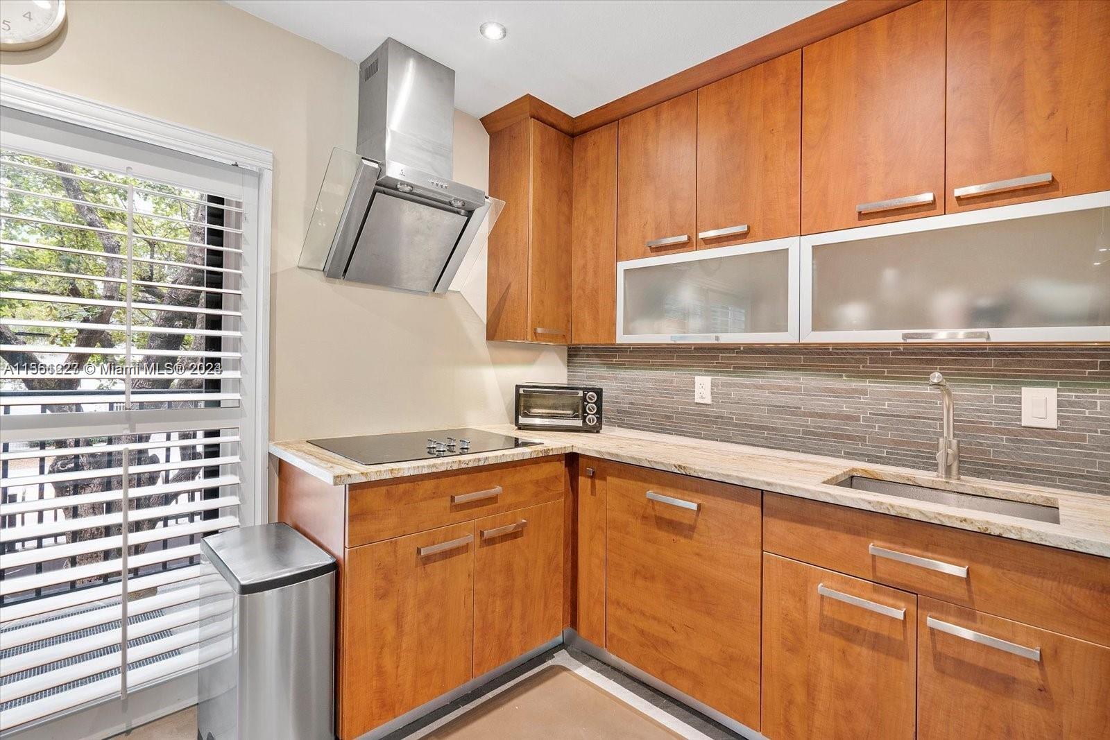 BRIDGEPORT VILLAS CONDO - Residential Lease