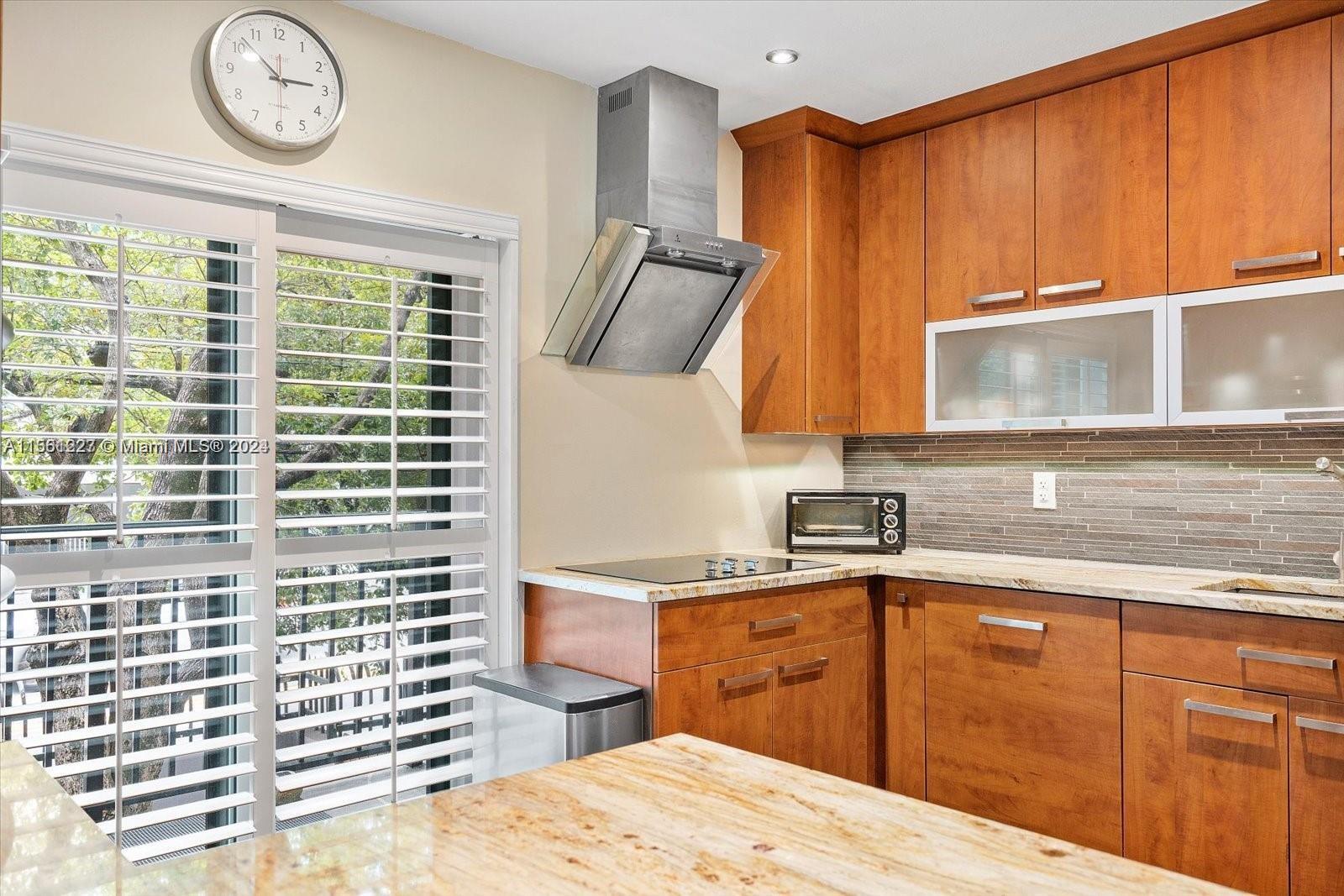 BRIDGEPORT VILLAS CONDO - Residential Lease