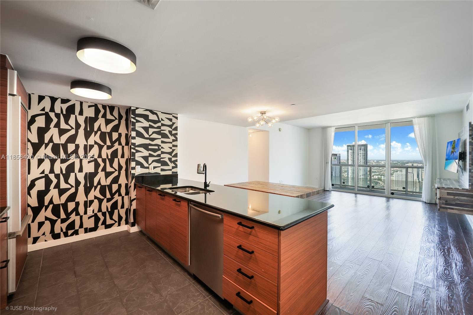 50 Biscayne Blvd 4311