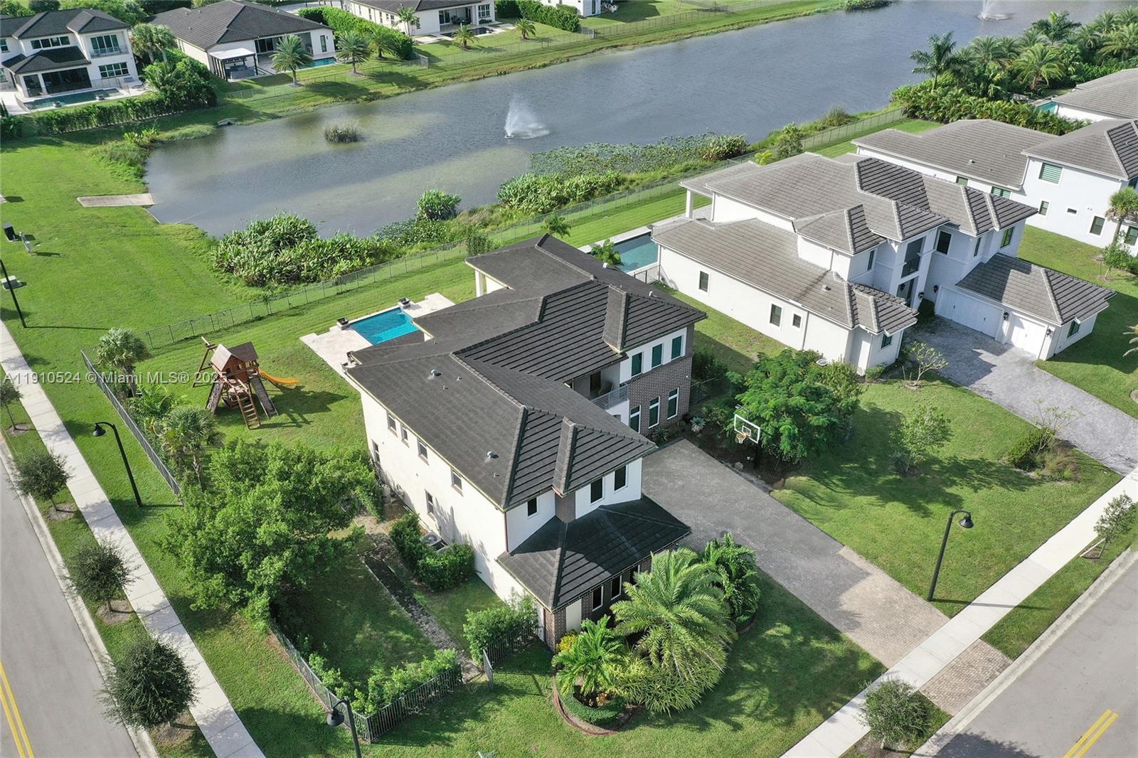 STILLWATER SHORES - Residential