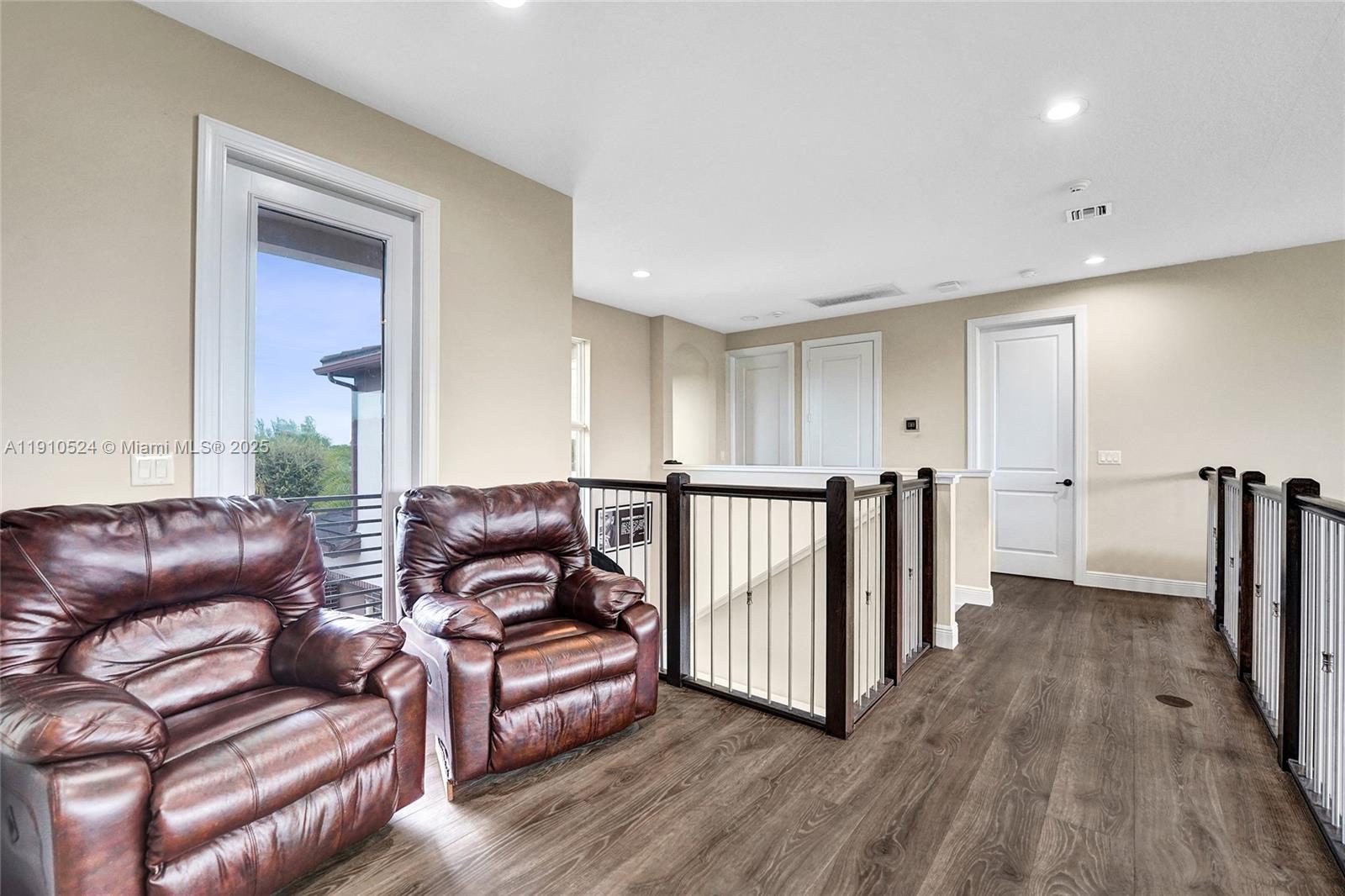 STILLWATER SHORES - Residential