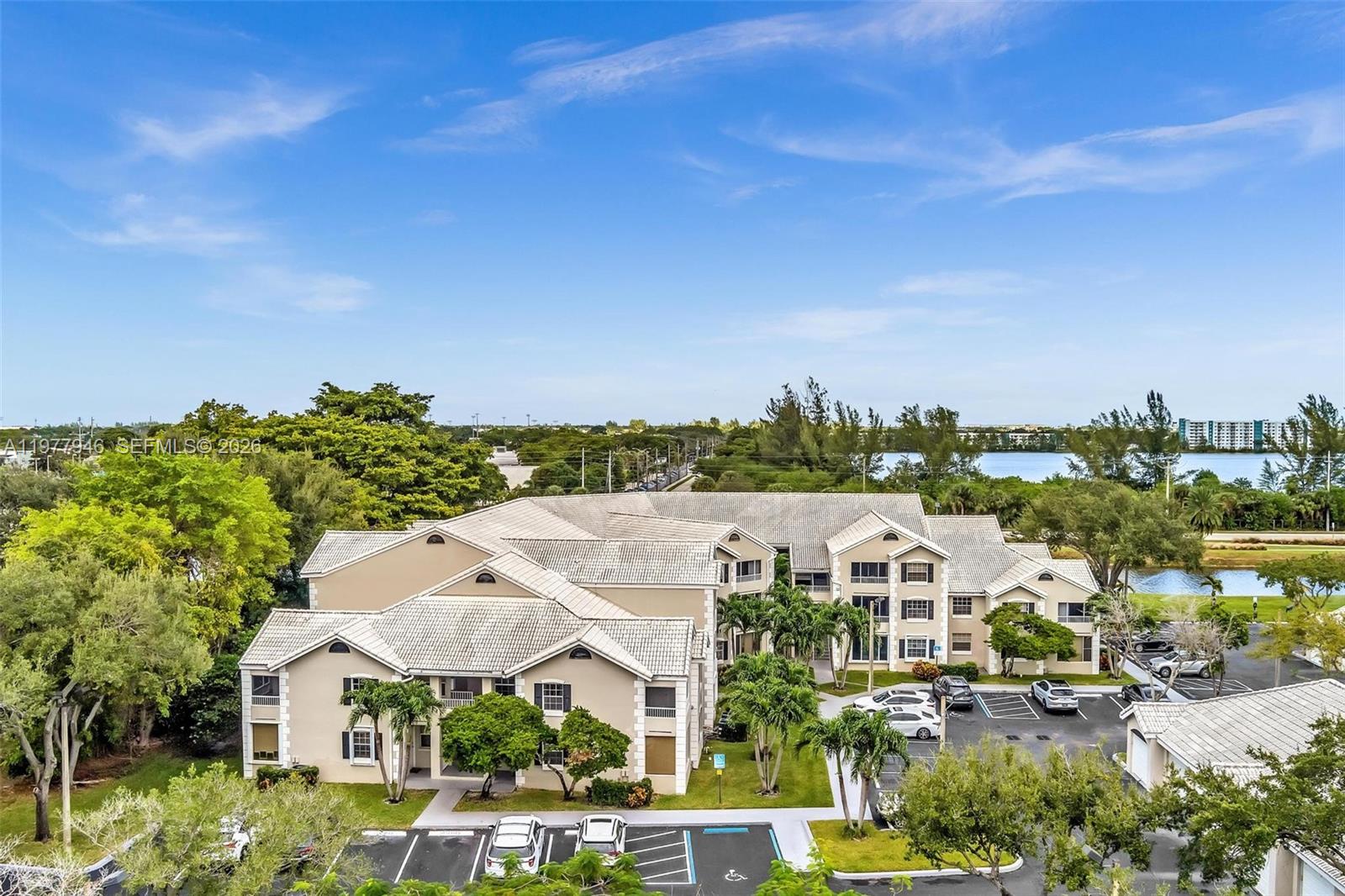 LAKEVIEW CLUB CONDO - Residential Lease